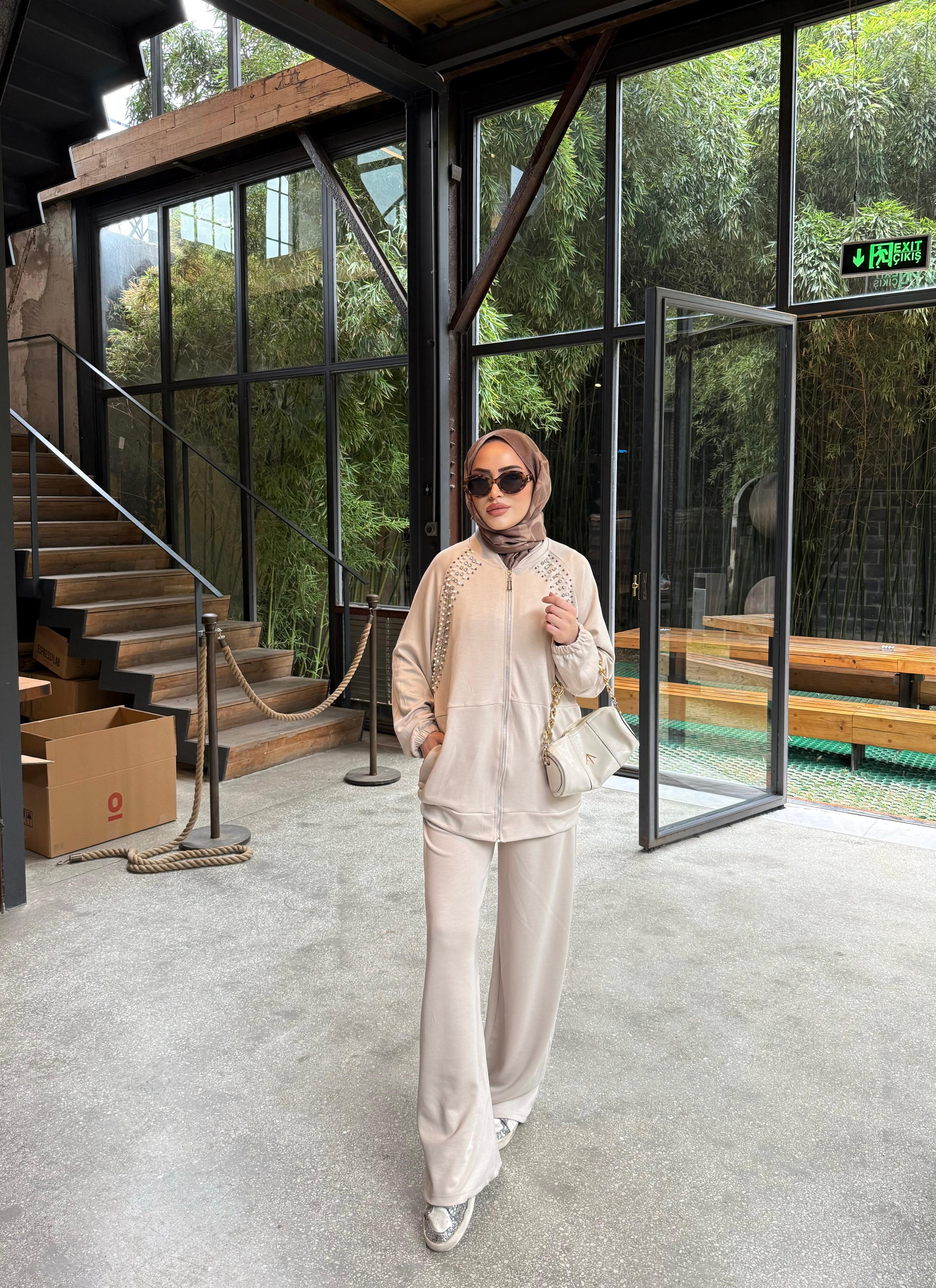 TKM-1909H&R ButikNaila Taşlı Oysh Takım Krem