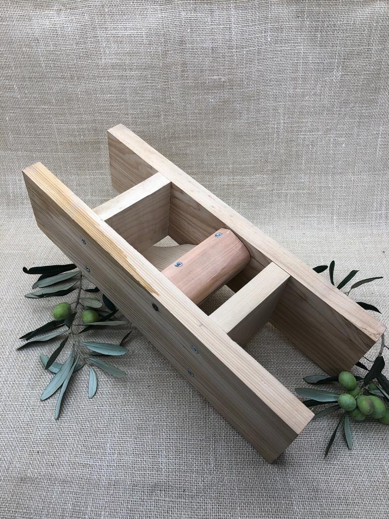 Ahşap Zeytin Kıracağı