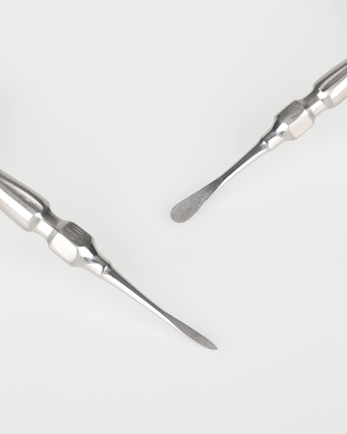 Doğrusal Oval Periost Elevatörü Molt 4.5mm/8mm 19cm