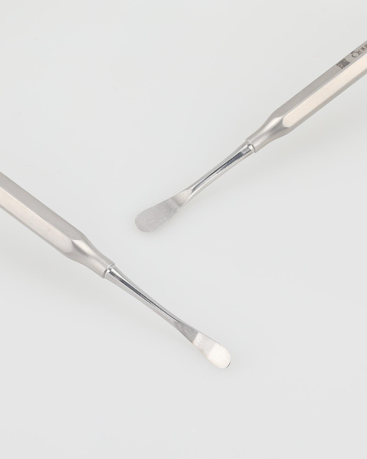 Queen  Doğrusal Oval-Oval Periost Elevatörü GOLDMAN-FOX 8mm-5mm 19cm - QRAS1H072