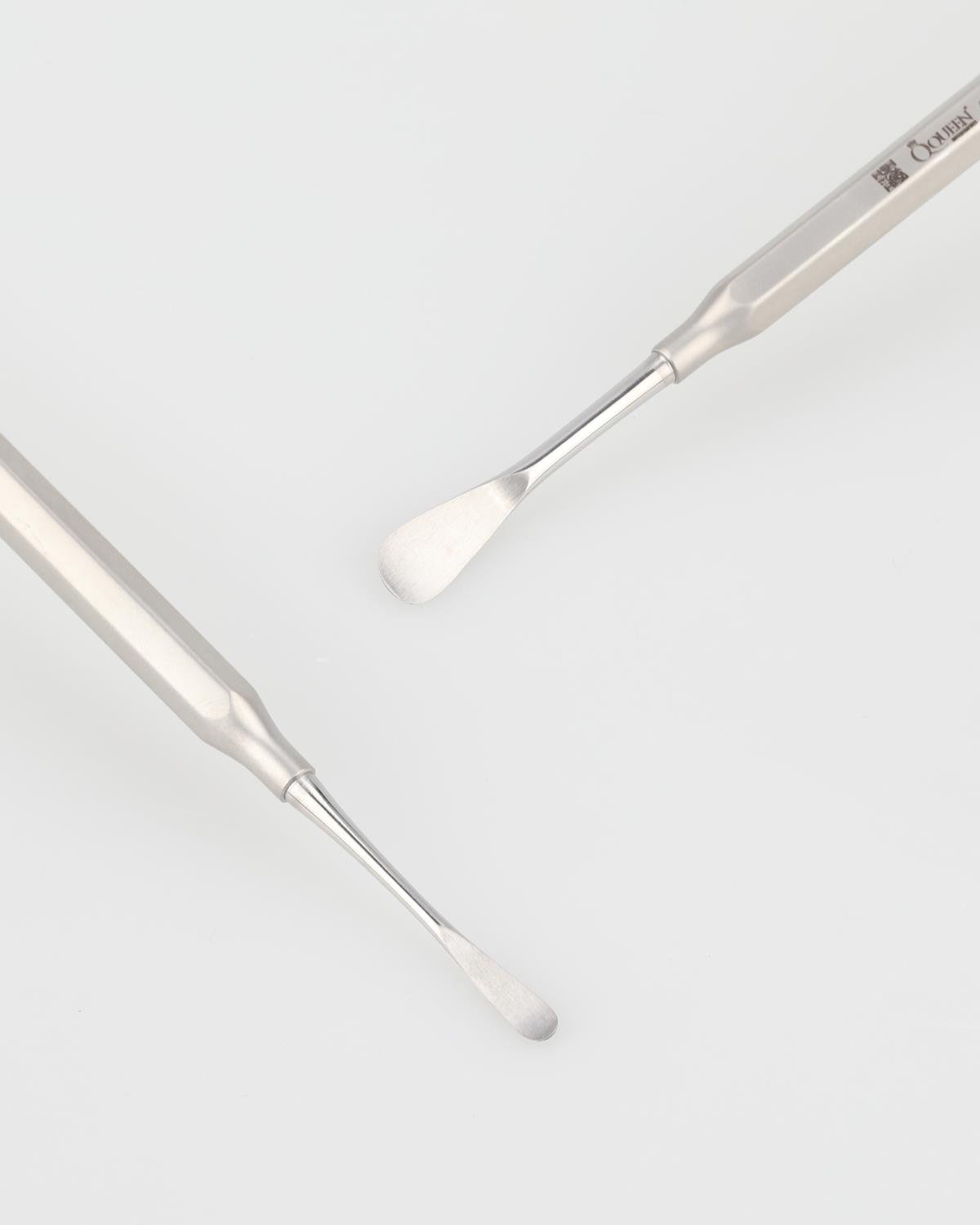 Queen  Doğrusal Oval-Oval Periost Elevatörü GOLDMAN-FOX 8mm-5mm 19cm - QRAS1H078