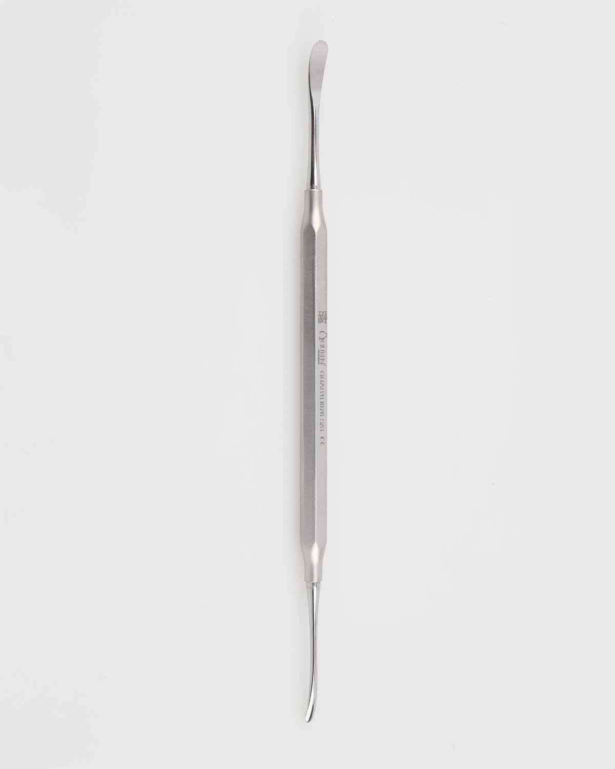 Queen  Doğrusal Oval-Oval Periost Elevatörü GOLDMAN-FOX 6mm-3mm 19cm - QRAS1H076