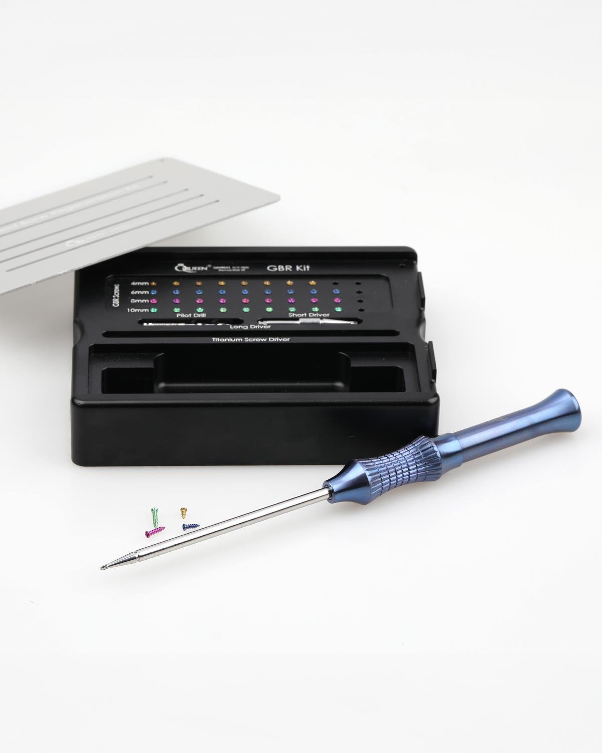 Queen  Titanyum Kompozit Aleti 44 Ad--Kaset - QGBR001