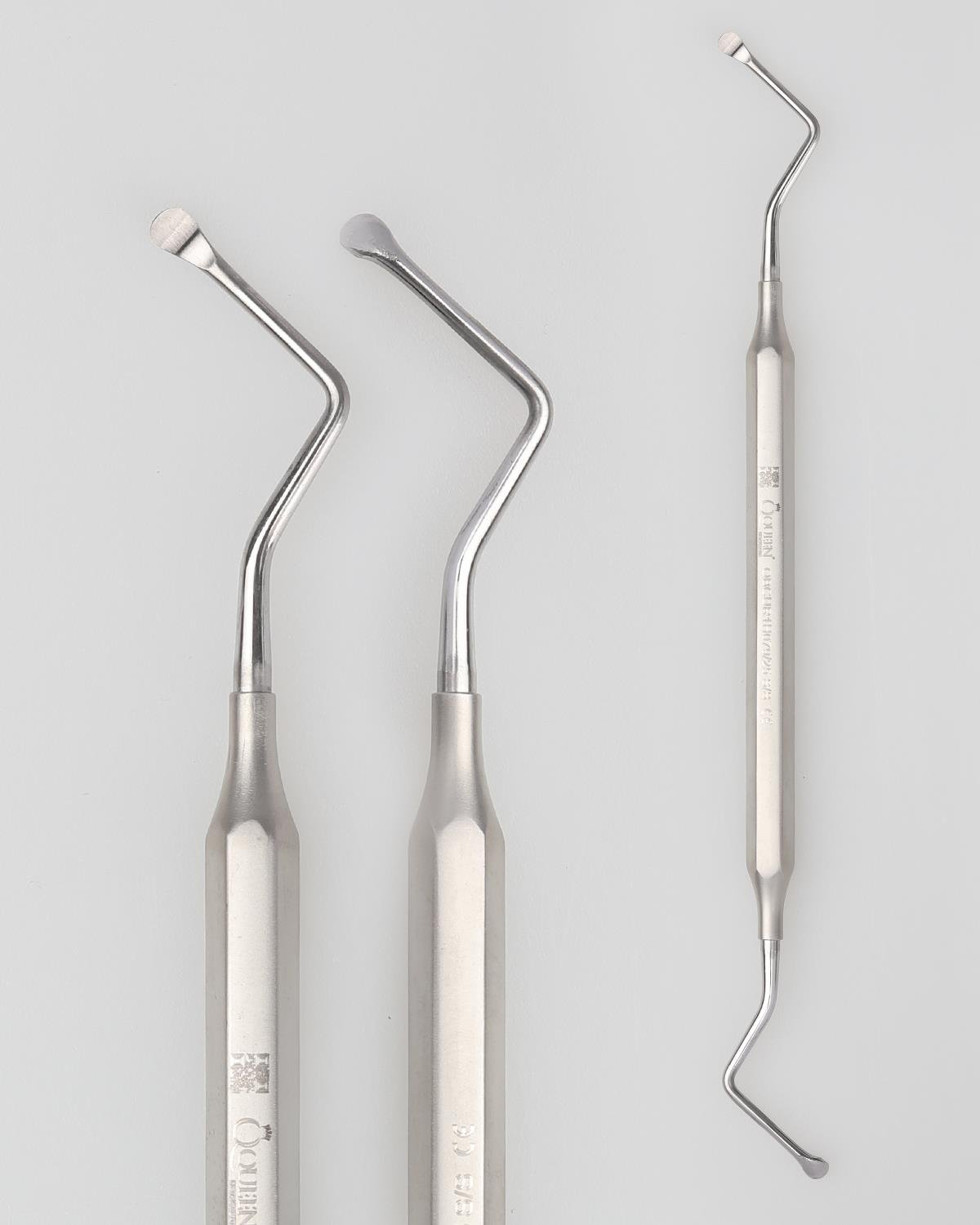 Queen  Z Açılı Lucas Cerrahi Küret LUCAS 3R-3L 19cm - QBCUR1H079