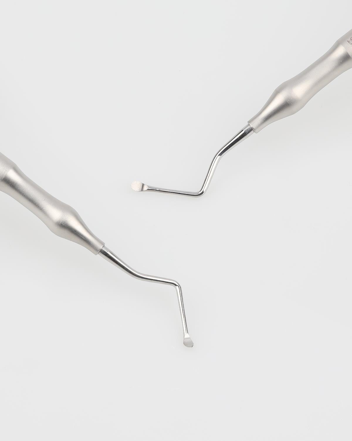 Queen  Z Açılı Lucas Cerrahi Küret LUCAS 2R-2L 18cm - QBCUR3H130