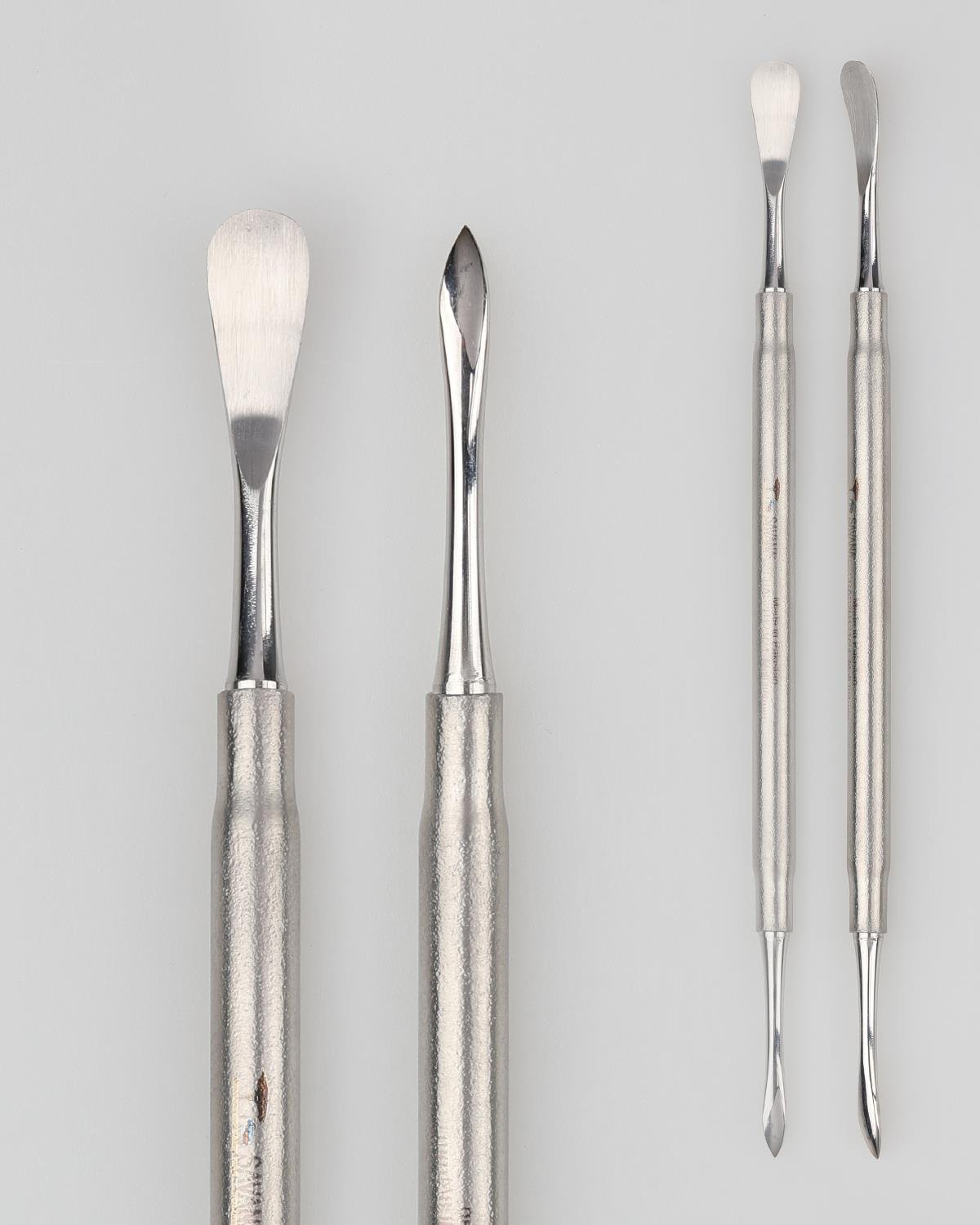 Savana  Doğrusal Oval-Sivri Periost Elevatörü Molt 8mm-4mm 18cm - SRAS2H121