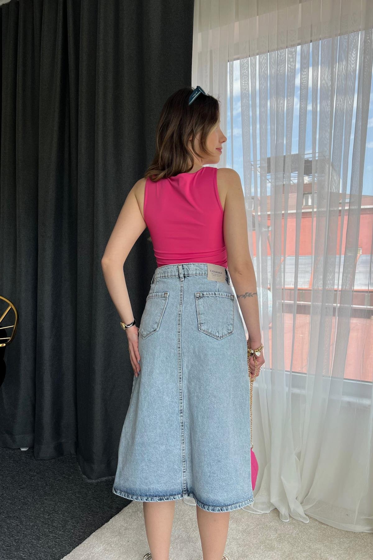 رياضي غواص طويل