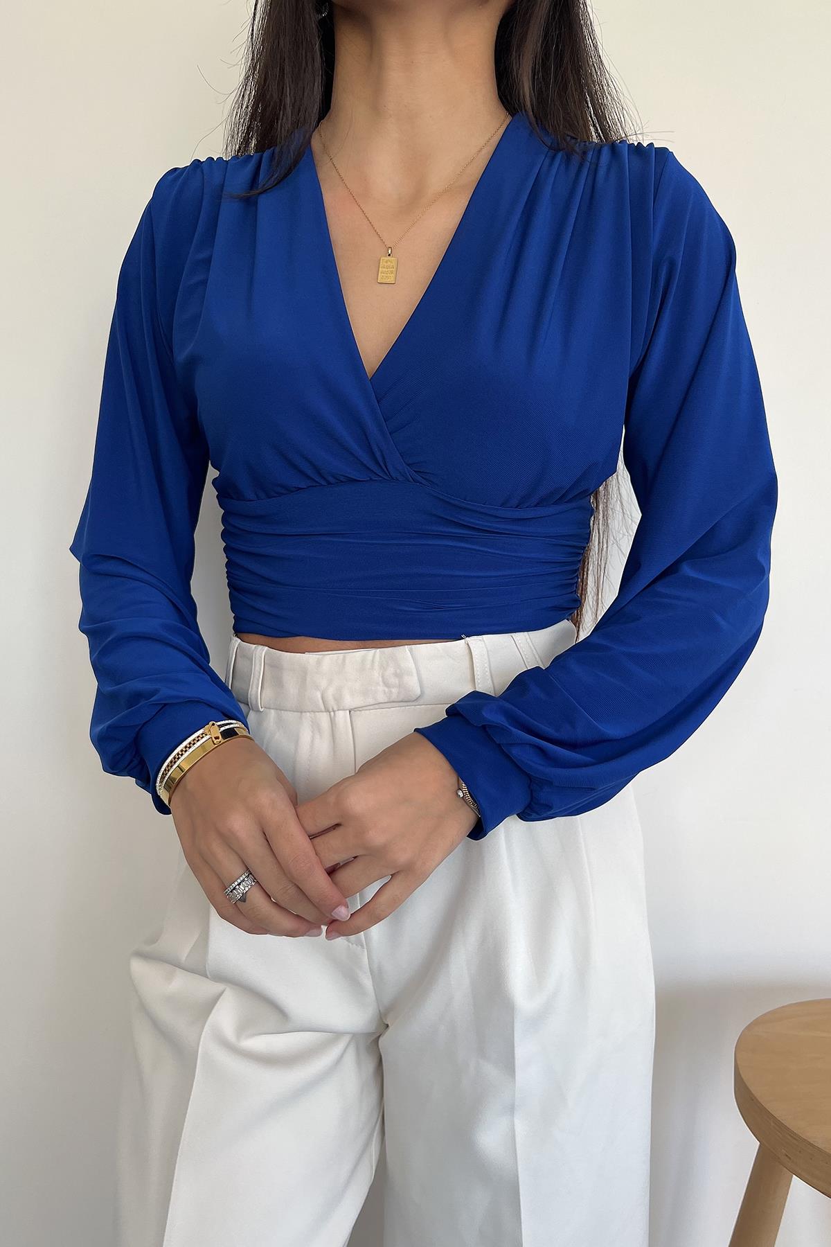 OMUZDAN BÜZGÜLÜ CROP BLUZ SAKS