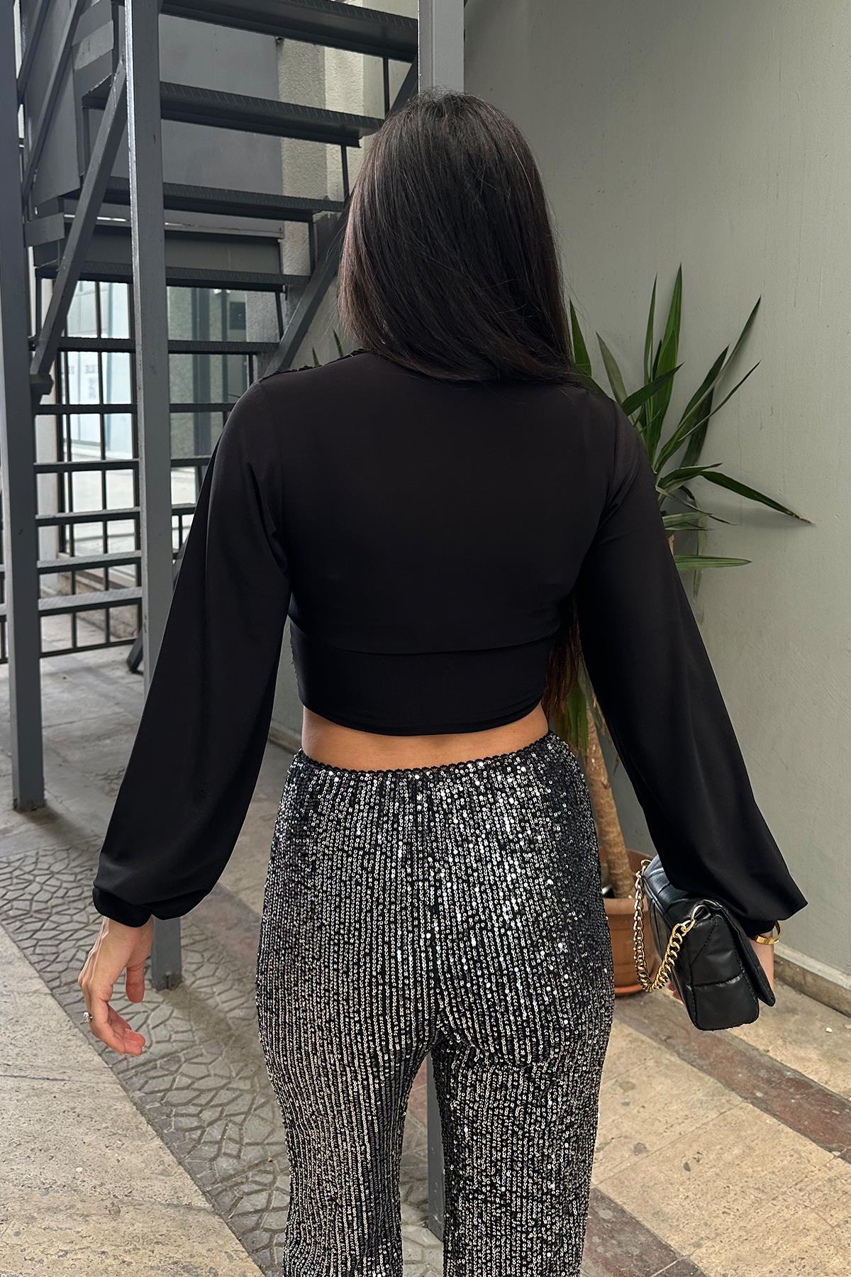 VERSENDET CROP BLUSE VON DER SCHULTER