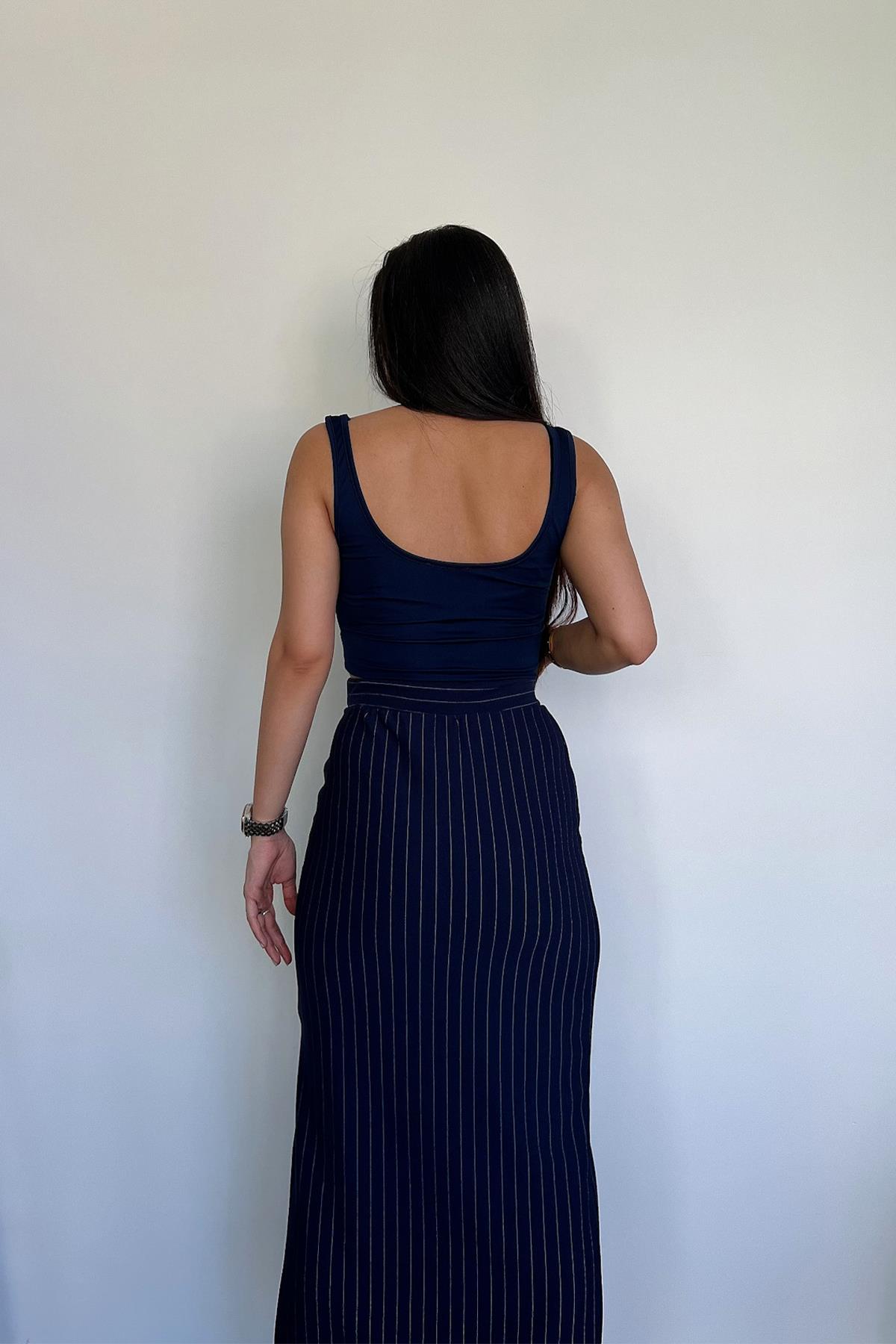 صدرية بحزام سميك