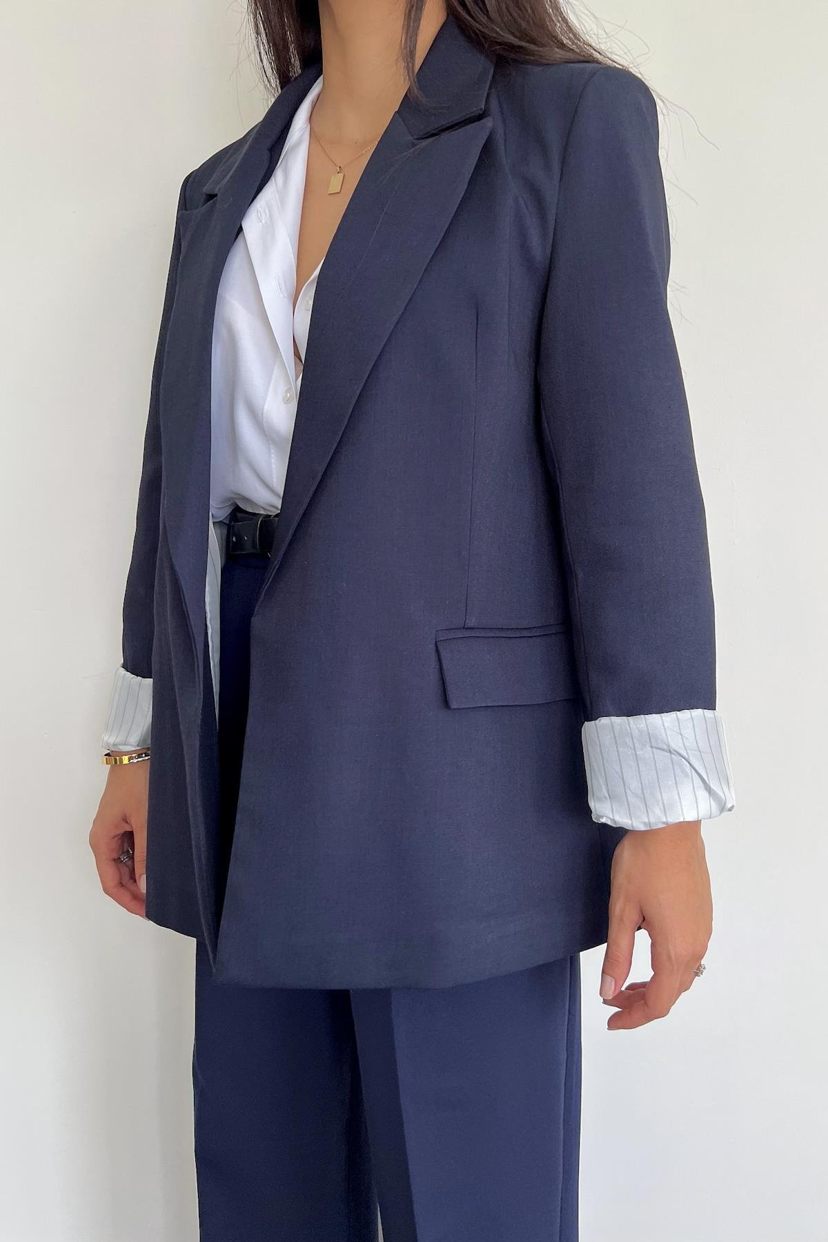 КУРТКА НА ПОДКЛАДКЕ