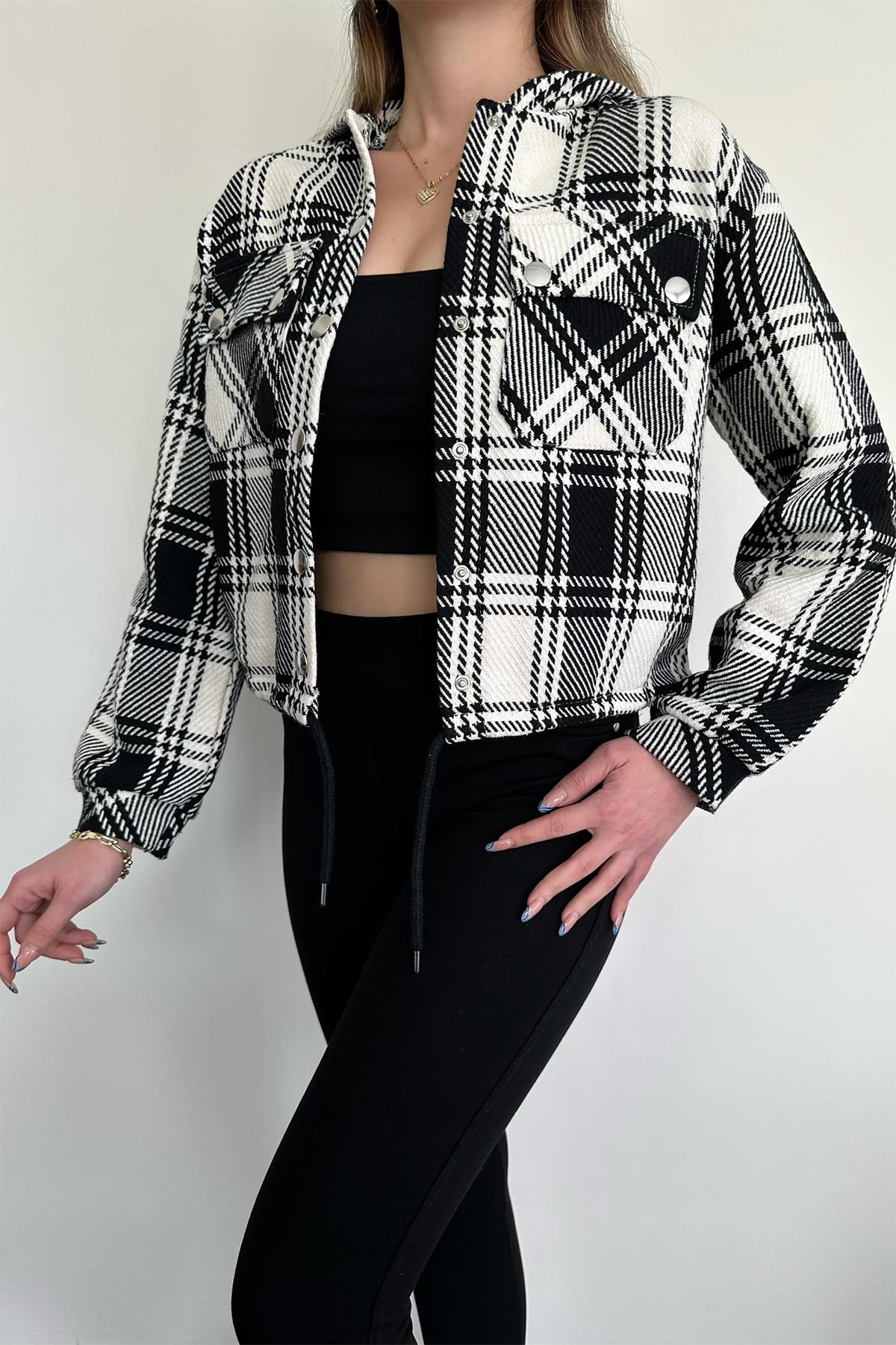 سترة مقنعين