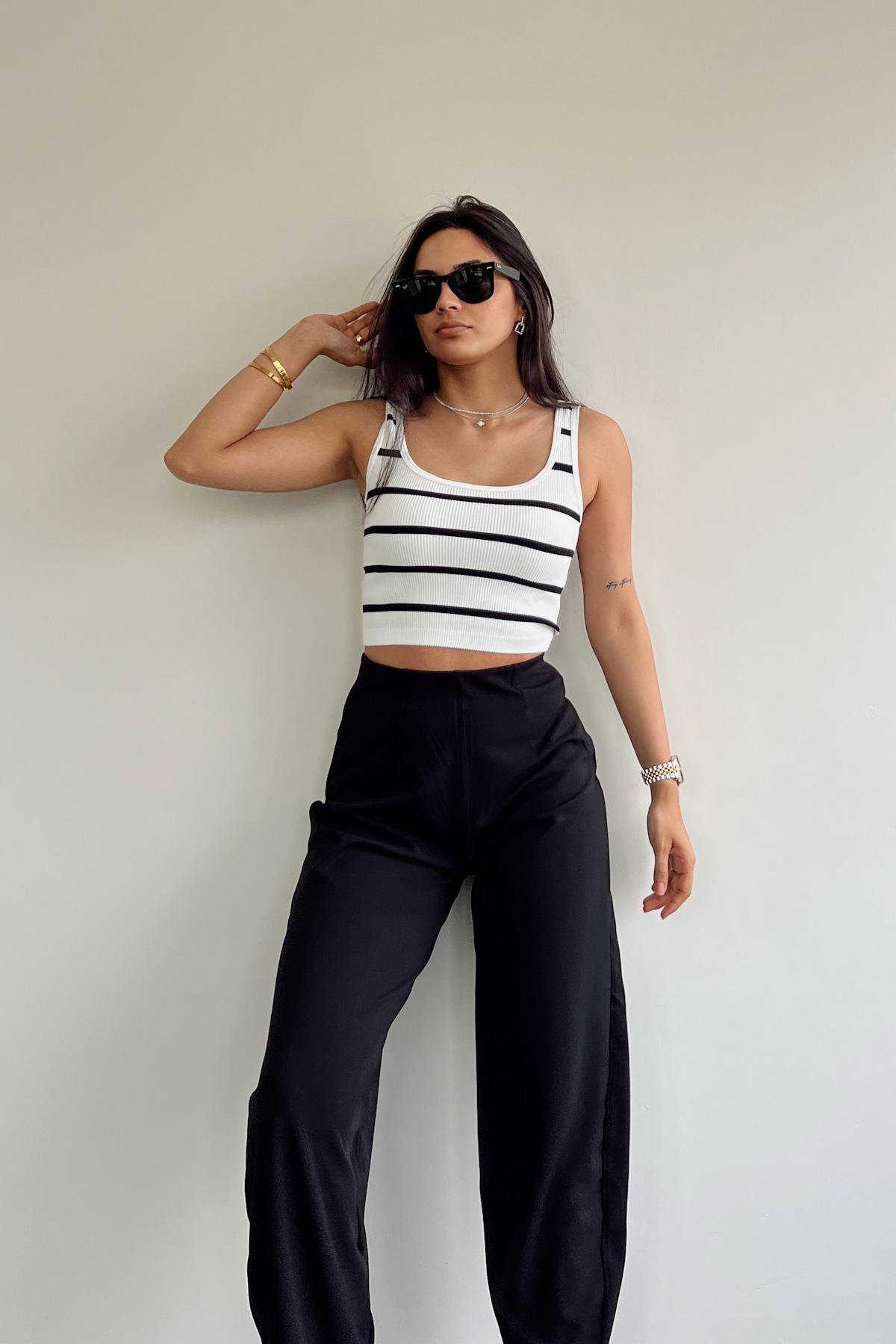 SCHWARZ-WEISS GESTREIFTER CROP-ATHLETTE