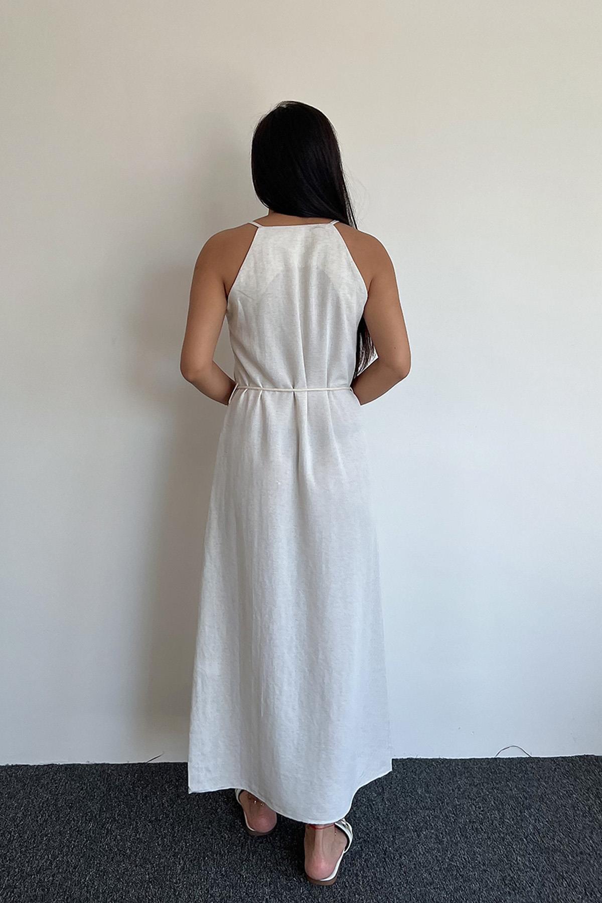 LEINENKLEID MIT GÜRTEL