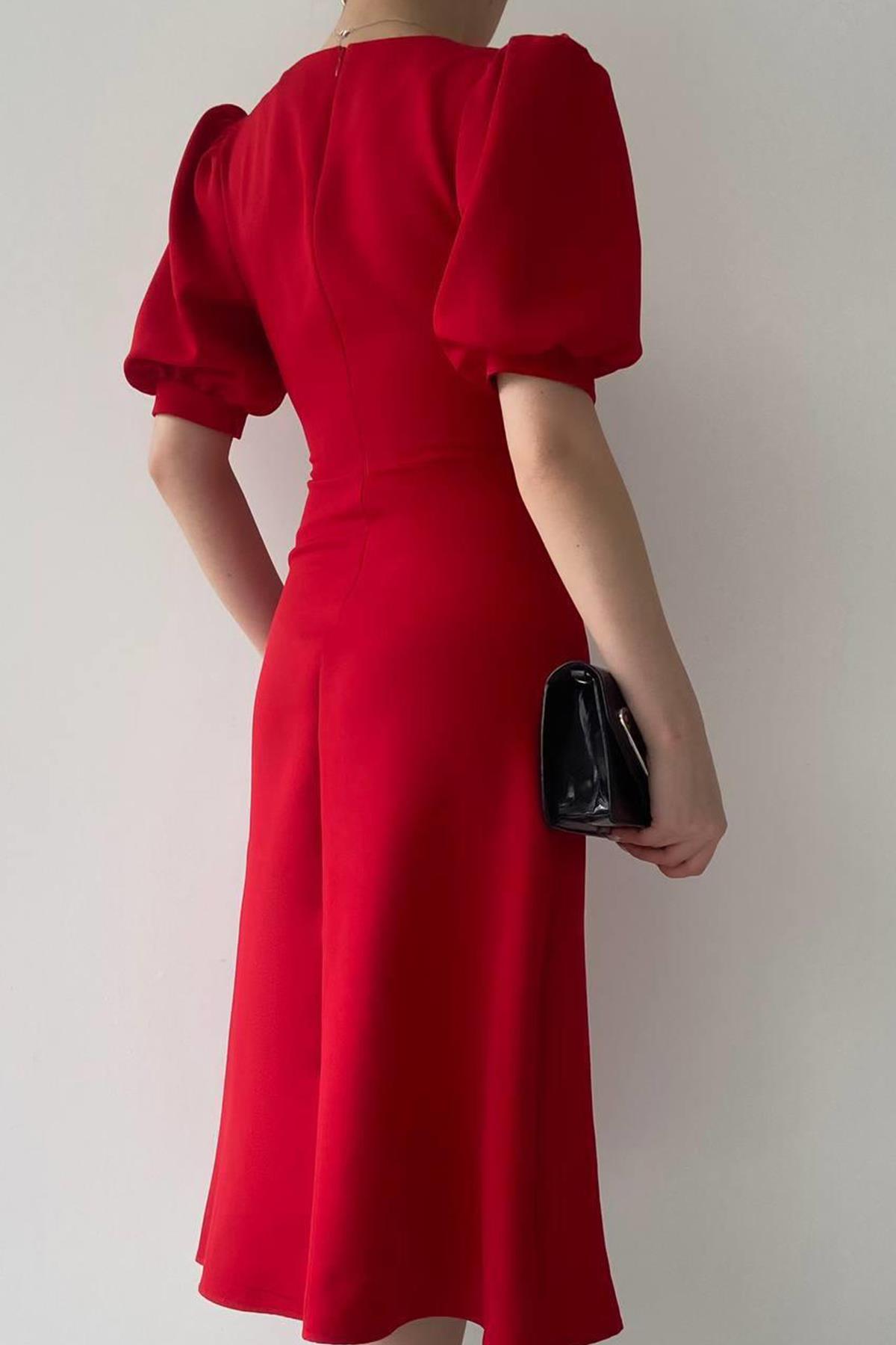 BALON KOL ÖNÜ DÜĞME DETAY MİDİ BOY ELBİSE KIRMIZI