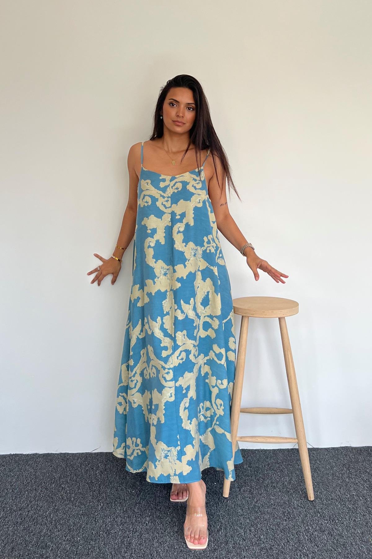 ПОДВЕСНОЕ ПЛАТЬЕ С УЗОРОМ БАТИК