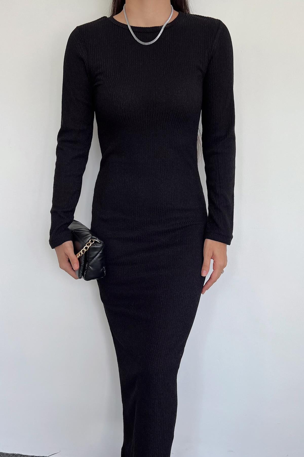 ПЛАТЬЕ С КРУГЛЫМ ВЫРЕЗОМ И ДЛИННЫМИ РУКАВАМИ