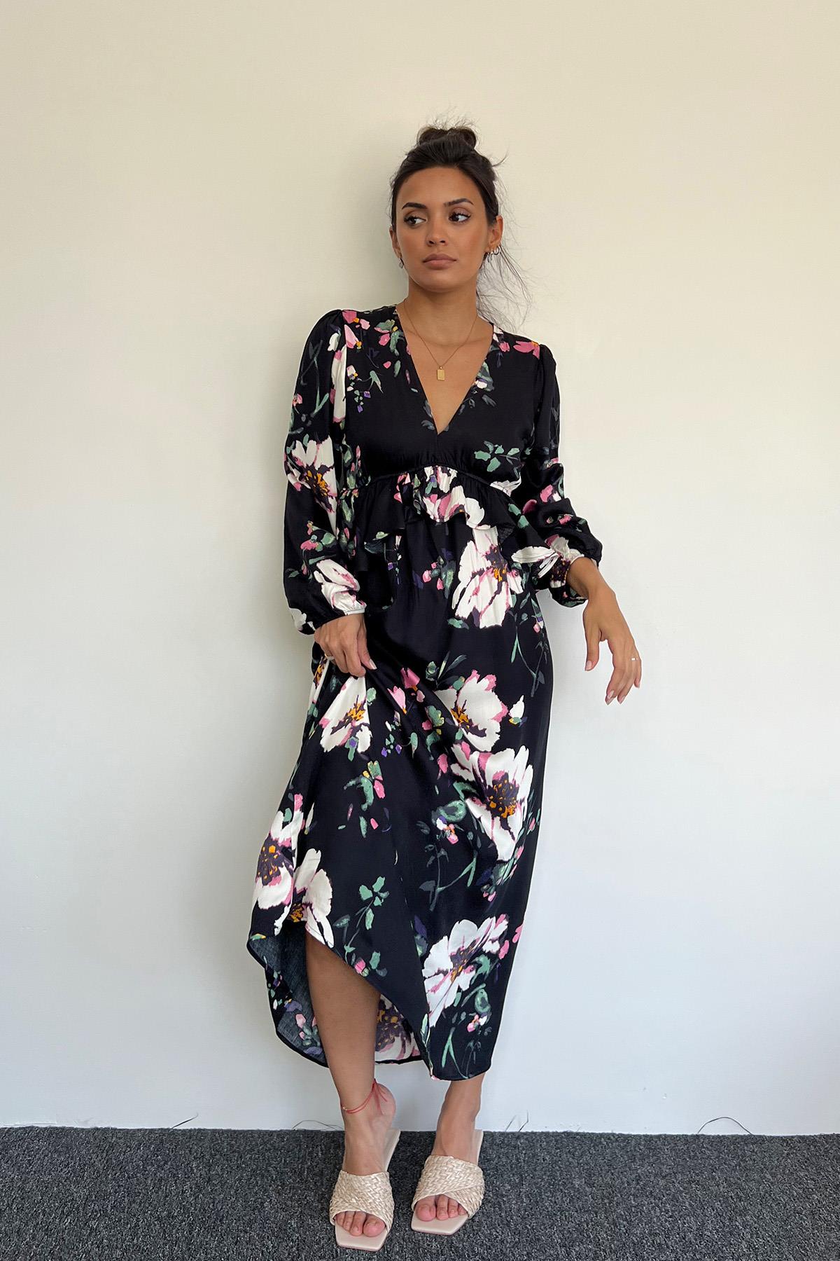 Çiçek ve Yaprak Desenli Uzun Kollu Elbise SİYAH