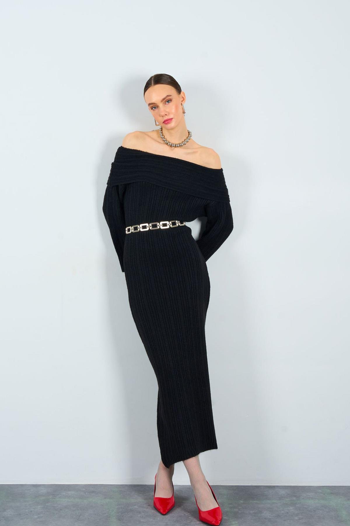 KAYIK YAKA MAXİ BOY TRİKO ELBİSE SİYAH