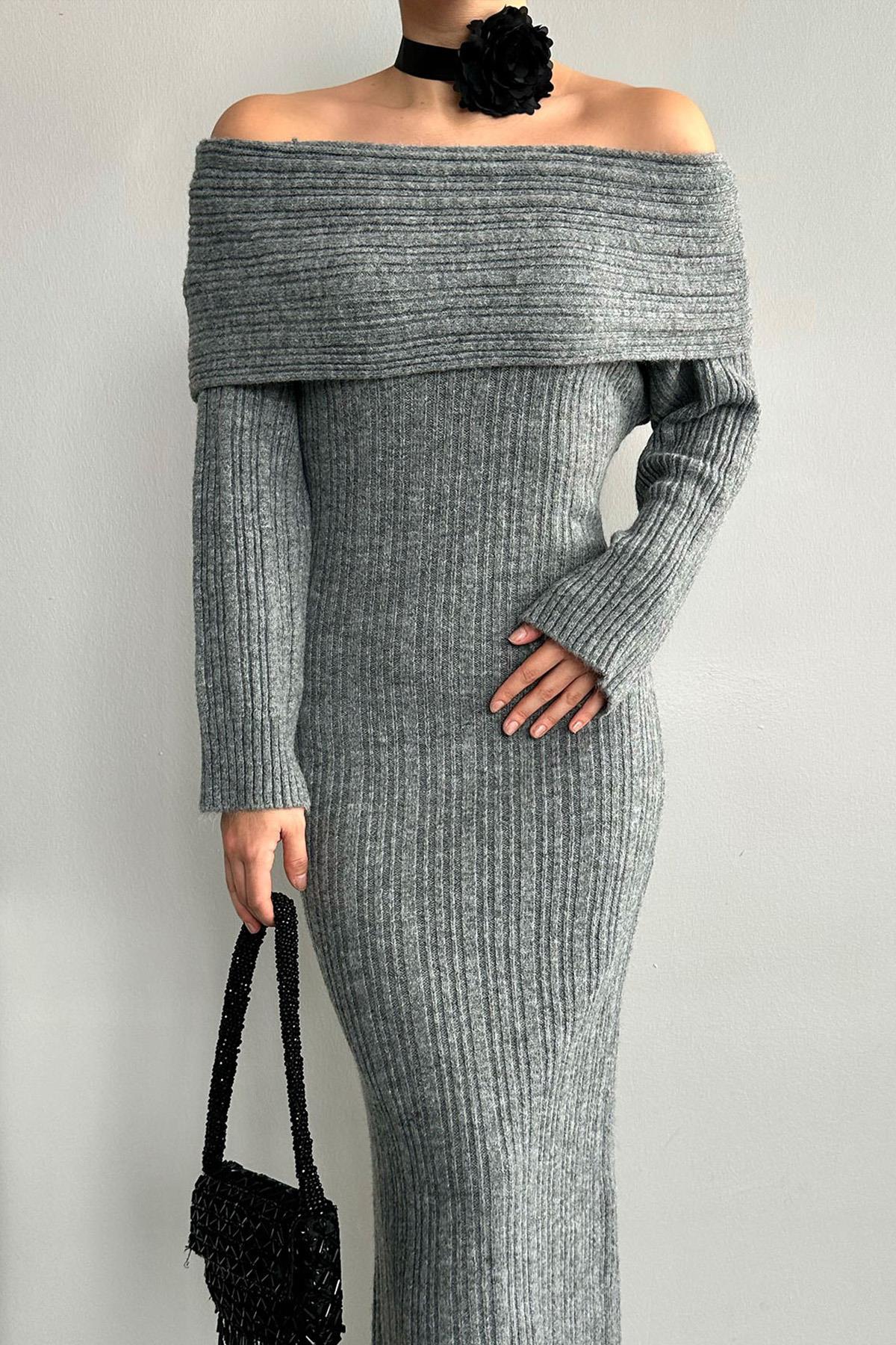 KAYIK YAKA MAXİ BOY TRİKO ELBİSE GRİ