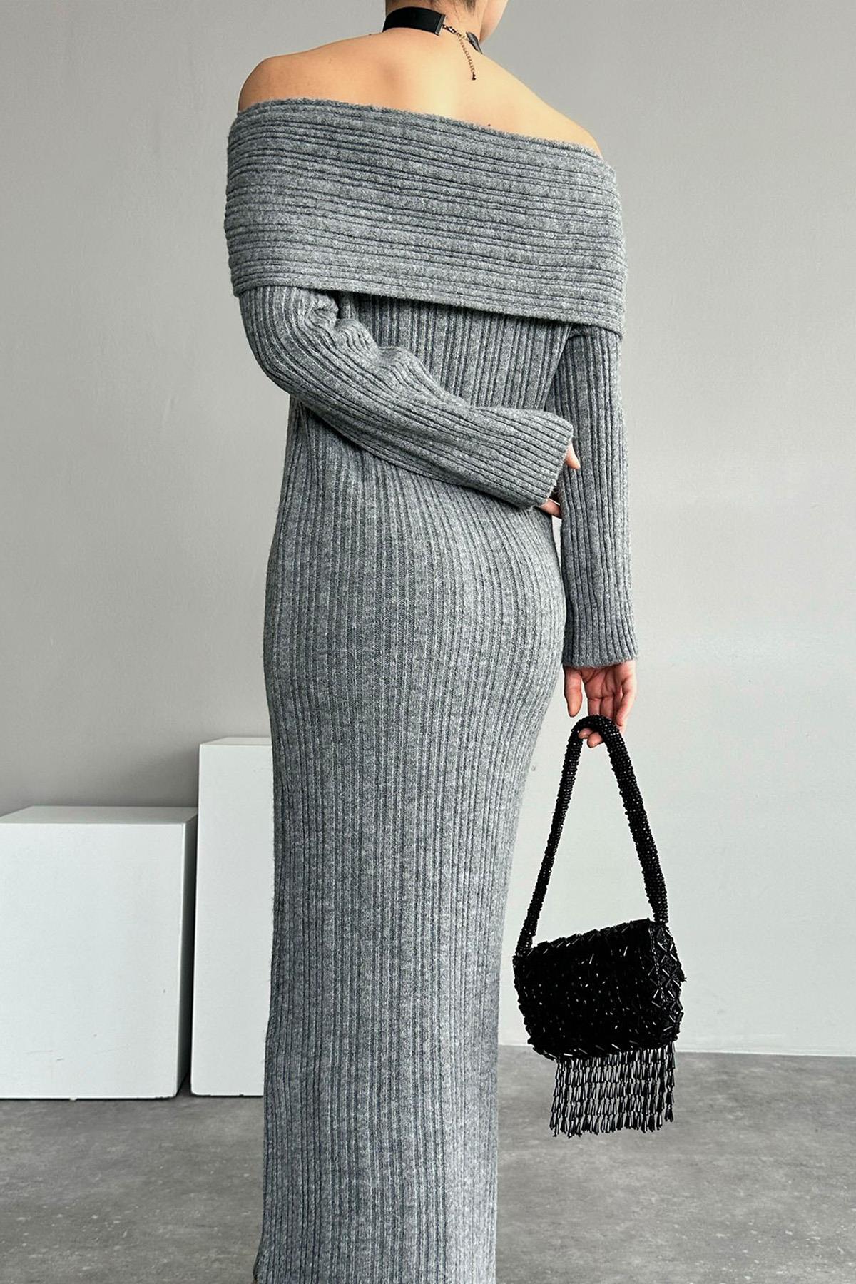 KAYIK YAKA MAXİ BOY TRİKO ELBİSE GRİ