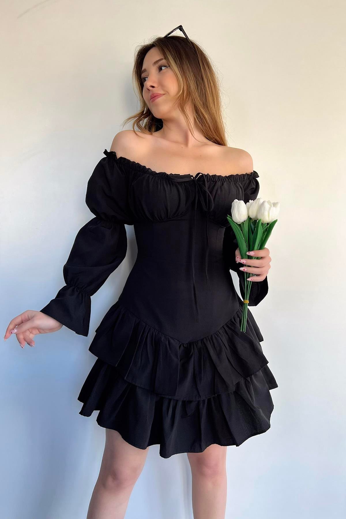 MADONNA YAKA FIRFIRLI ELBİSE SİYAH