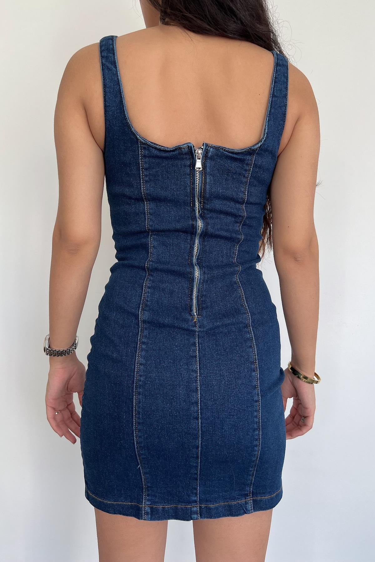 МИНИ-ПЛАТЬЕ С РАЗРЕЗОМ ПЕРЕДНИМ