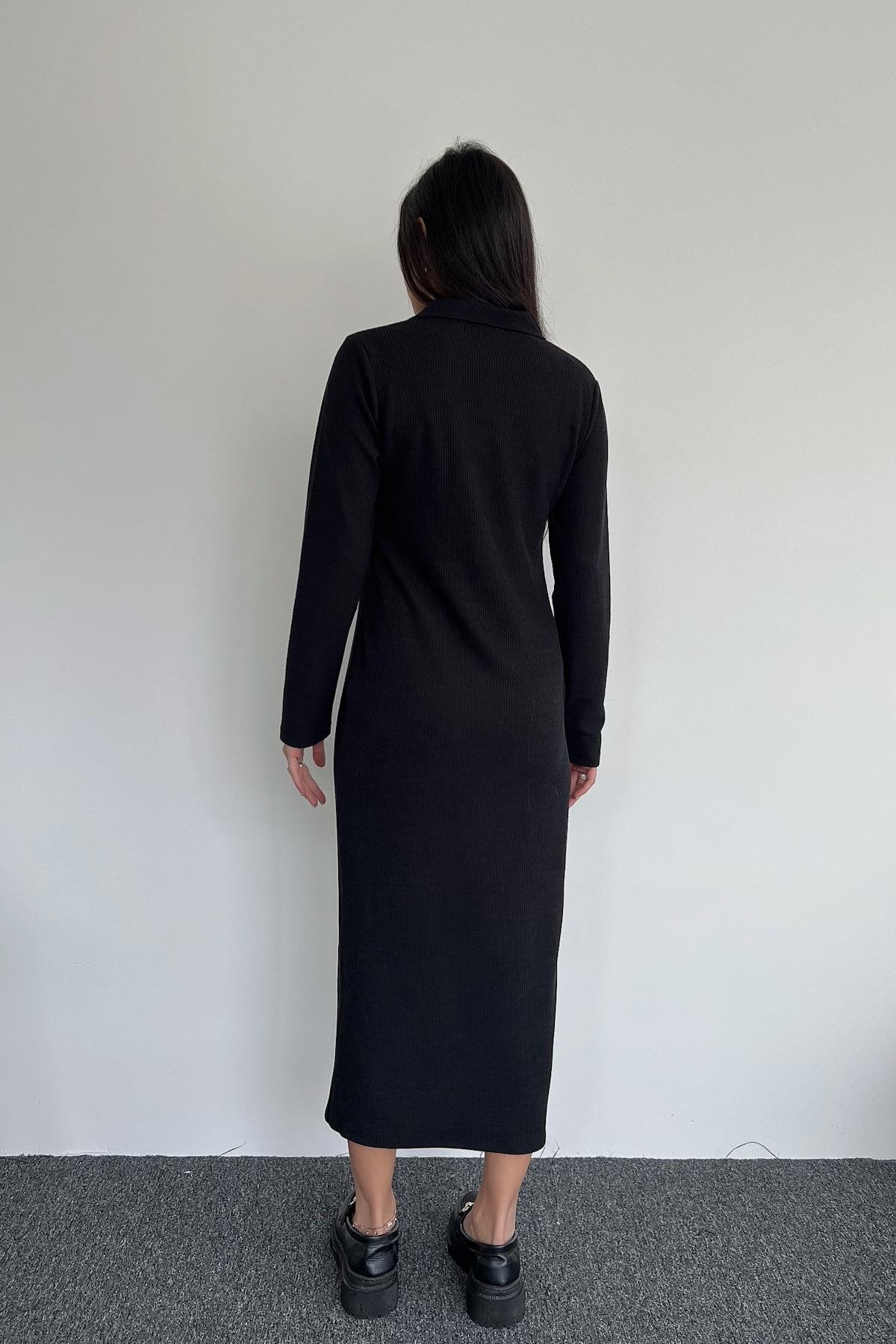 MAXI-LÄNGES LYCRA-KLEID MIT KNOPFVORDERSEITE