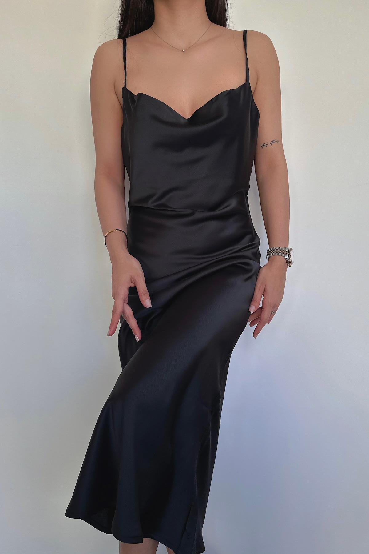 АТЛАСНОЕ ПЛАТЬЕ