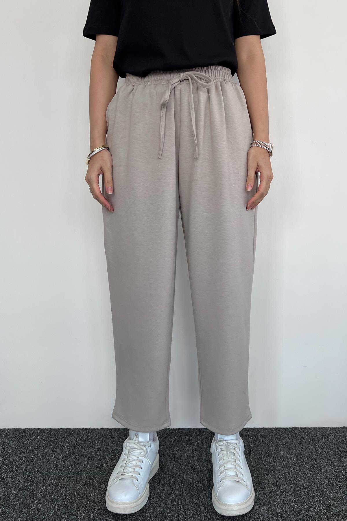 COMFY HAVUÇ KESİM BELİ LASTİKLİ EŞOFMAN ALTI BEJ