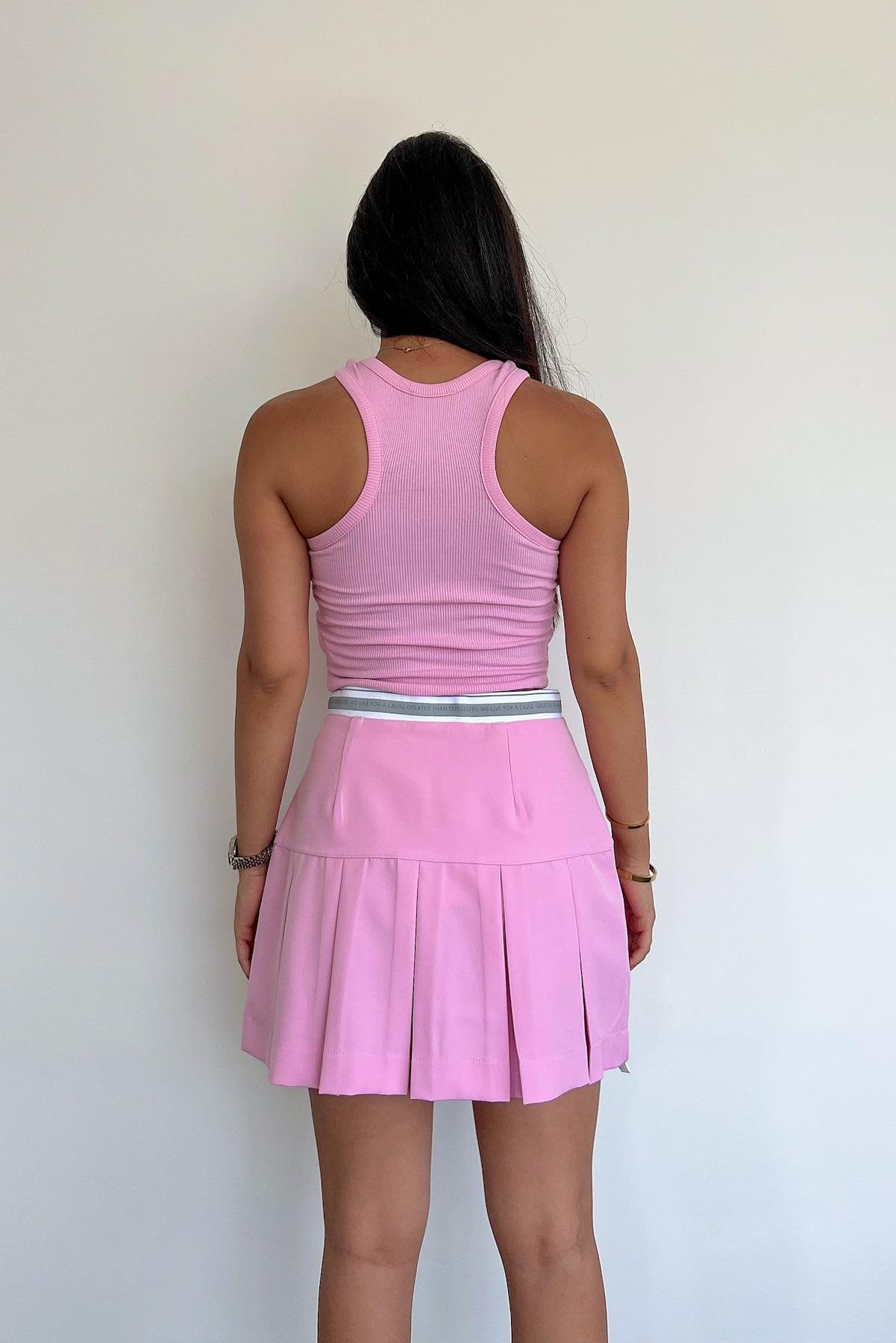 تنورة باربي