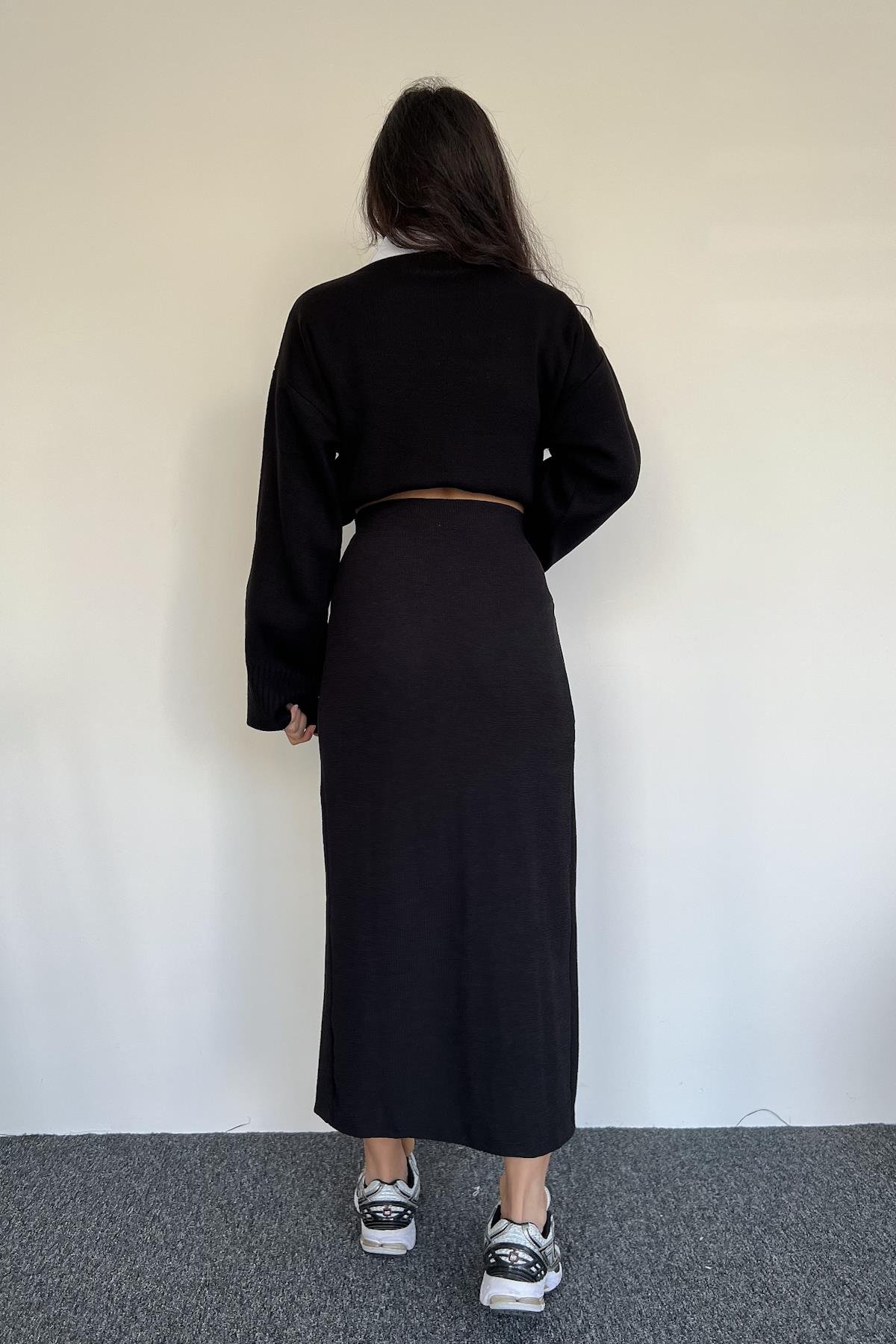 ЮБКА С РАЗДЕЛОМ ПЕРЕД, РАЗМЕР МИДИ