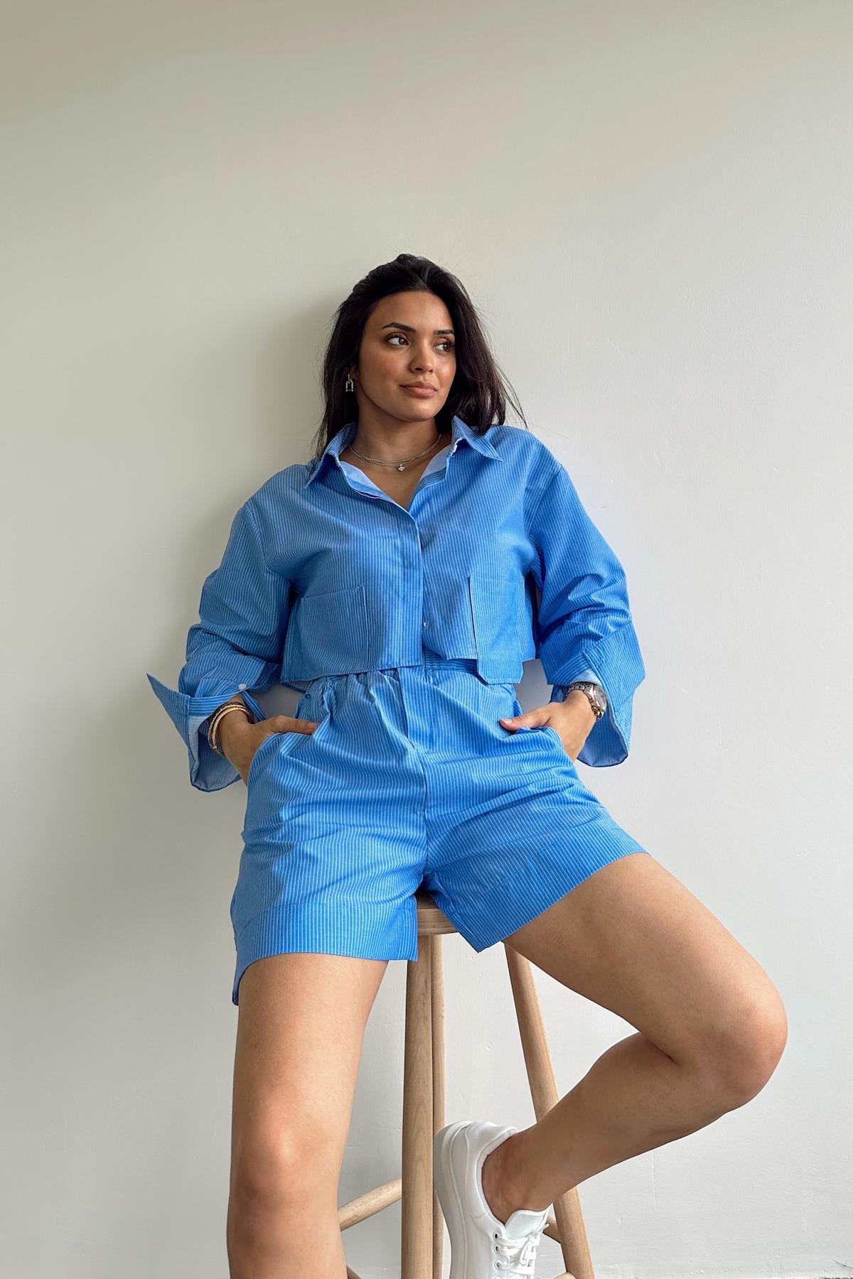 قميص قصير مخطط