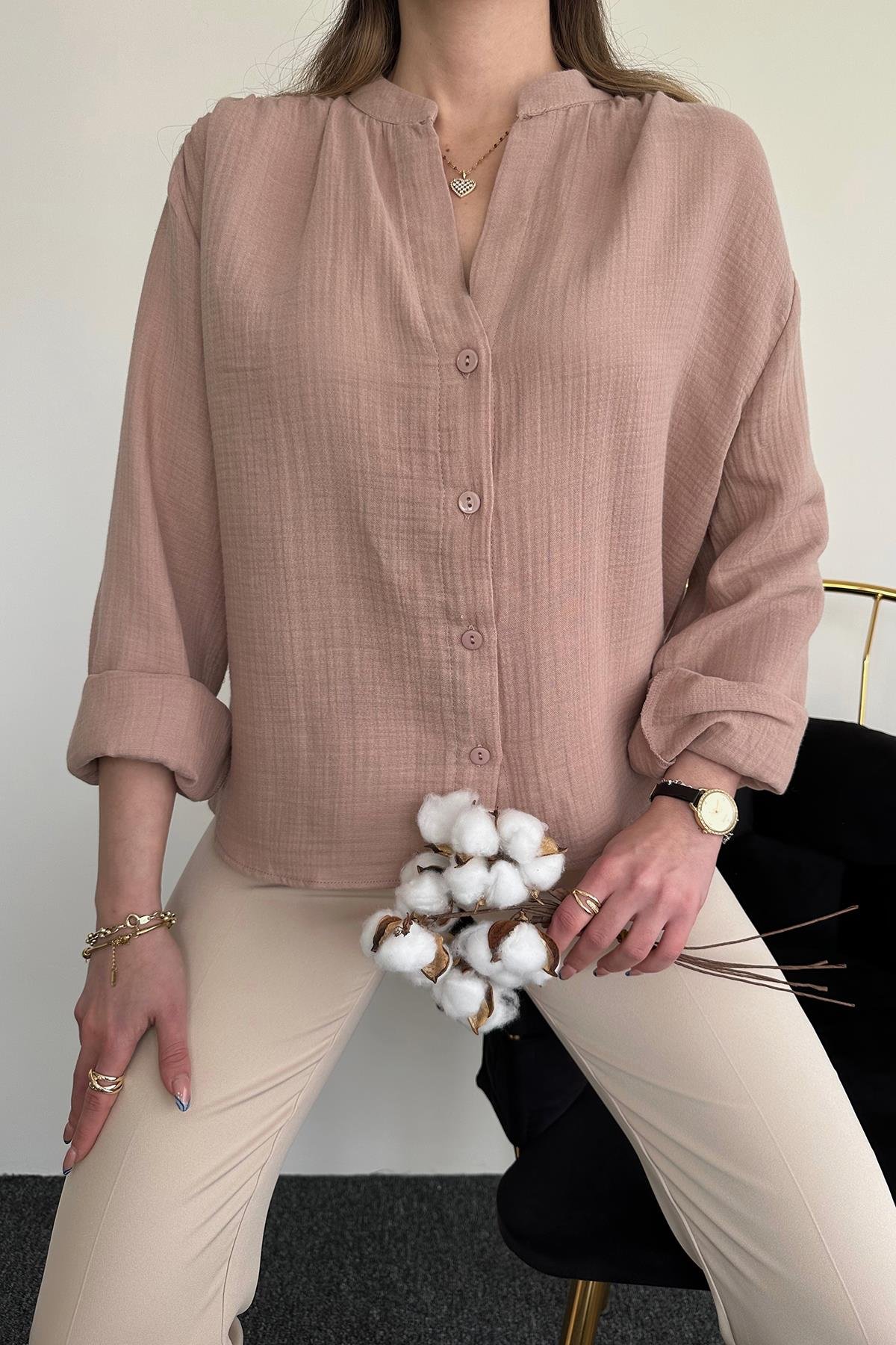 LEINENHEMD MIT RICHTERKRAGEN