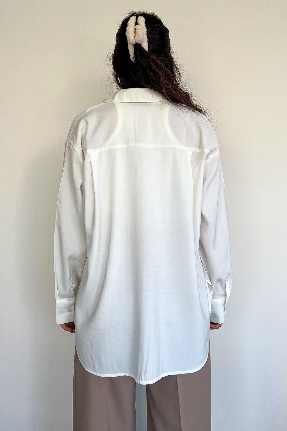 قميص من القماش المشروط