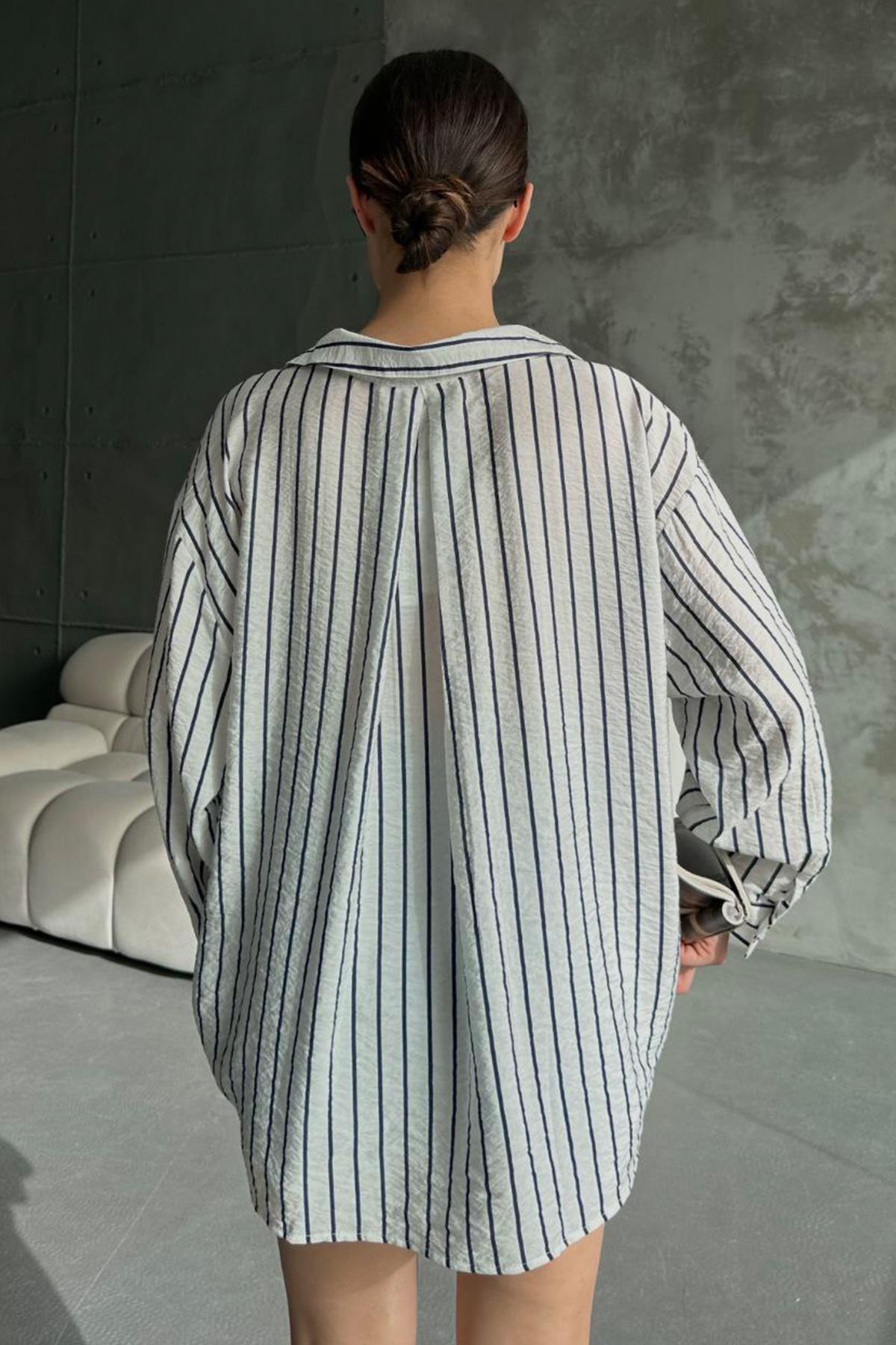 OVERSİZE CEPLİ GÖMLEK BEYAZ-MAVİ