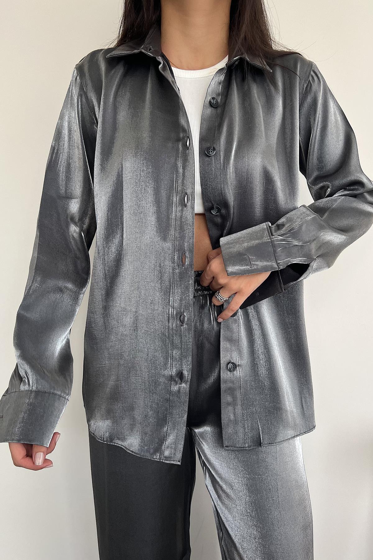 SATEN DÜĞMELİ GÖMLEK GRİ