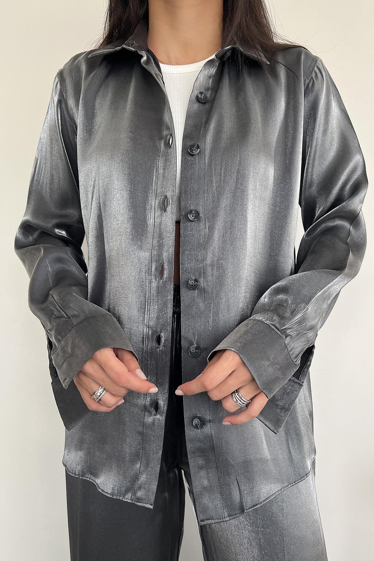 SATEN DÜĞMELİ GÖMLEK GRİ