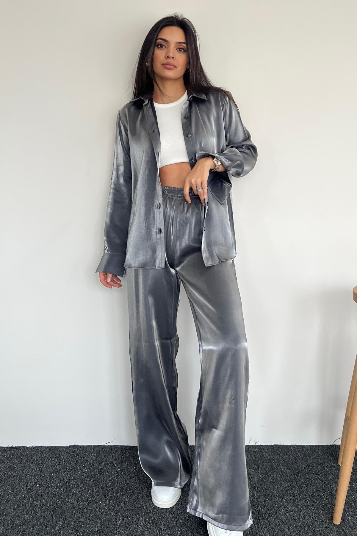 SATEN DÜĞMELİ GÖMLEK GRİ