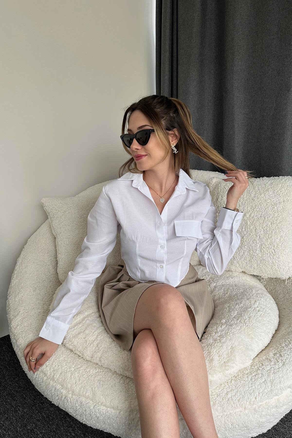 قميص بغطاء مزخرف