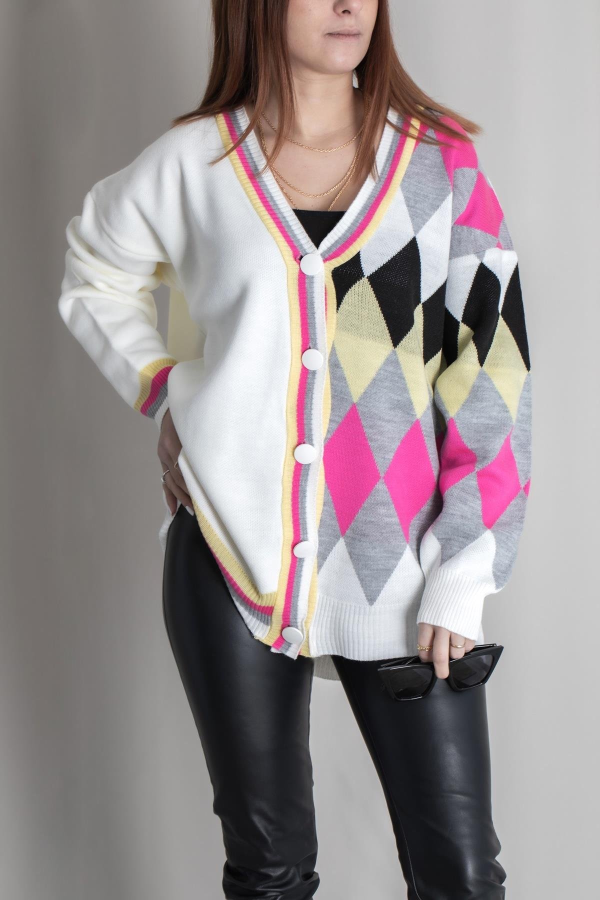 Strickjacke mit Baklava-Muster