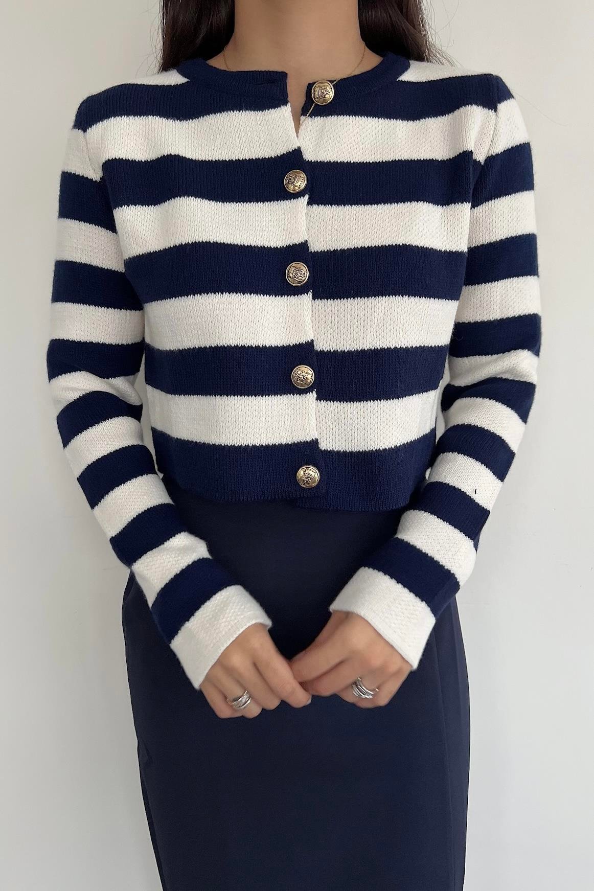 BİSİKLET YAKA ÇİZGİLİ TRİKO HIRKA LACİVERT-BEYAZ