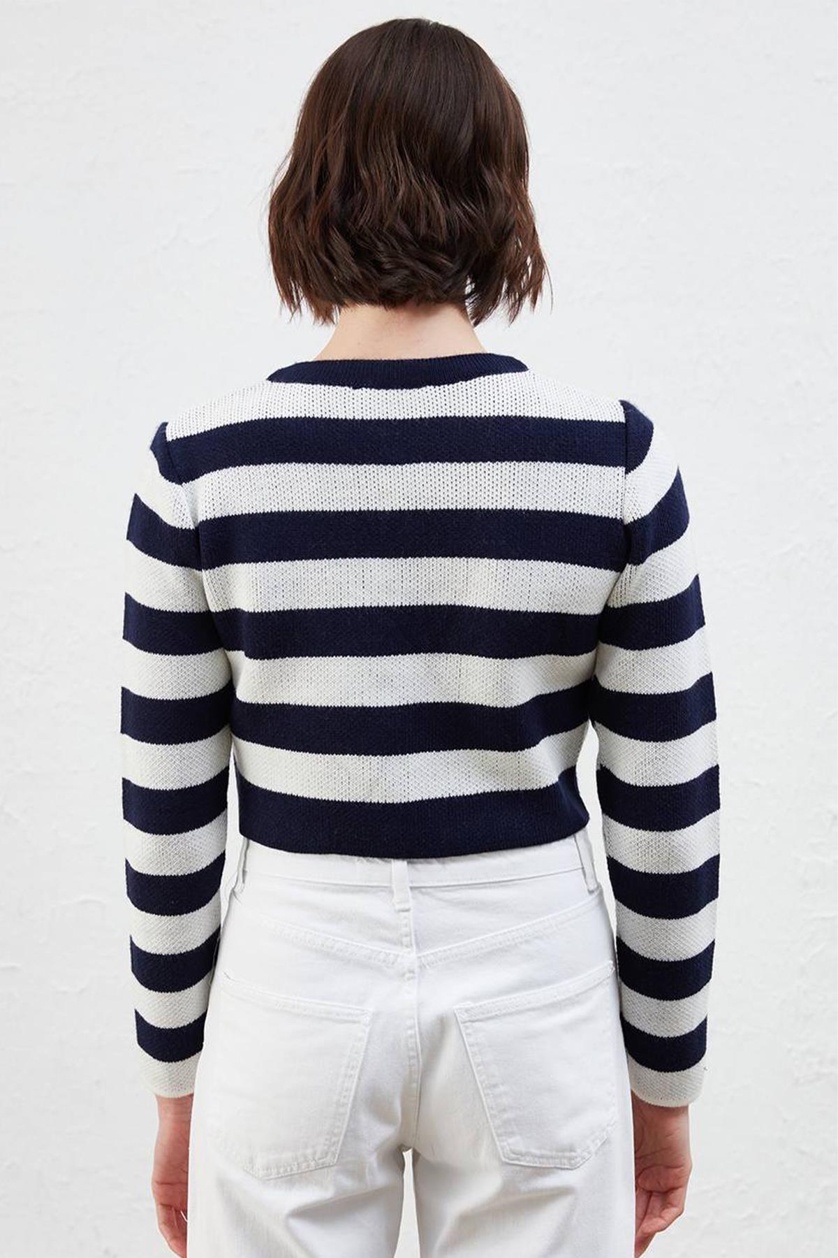BİSİKLET YAKA ÇİZGİLİ TRİKO HIRKA LACİVERT-BEYAZ