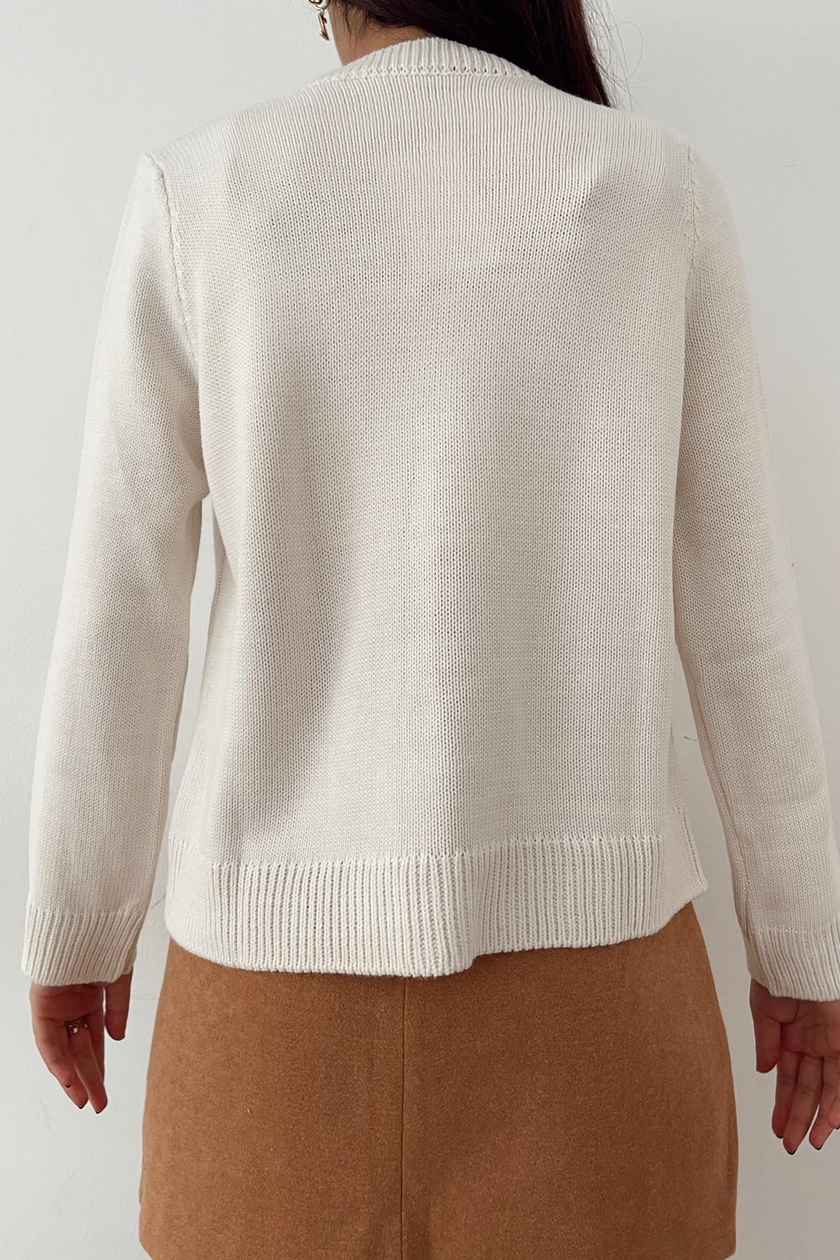 CEPLİ DÜĞME DETAYLI TRİKO HIRKA KREM