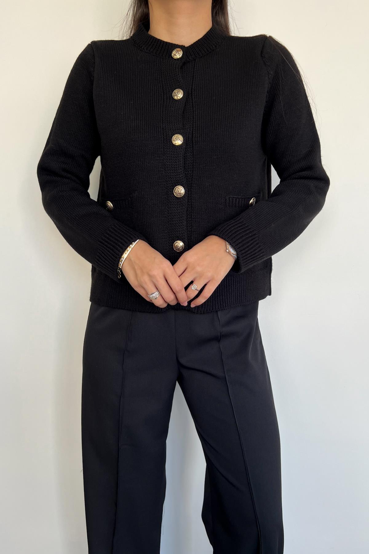 CEPLİ DÜĞME DETAYLI TRİKO HIRKA SİYAH