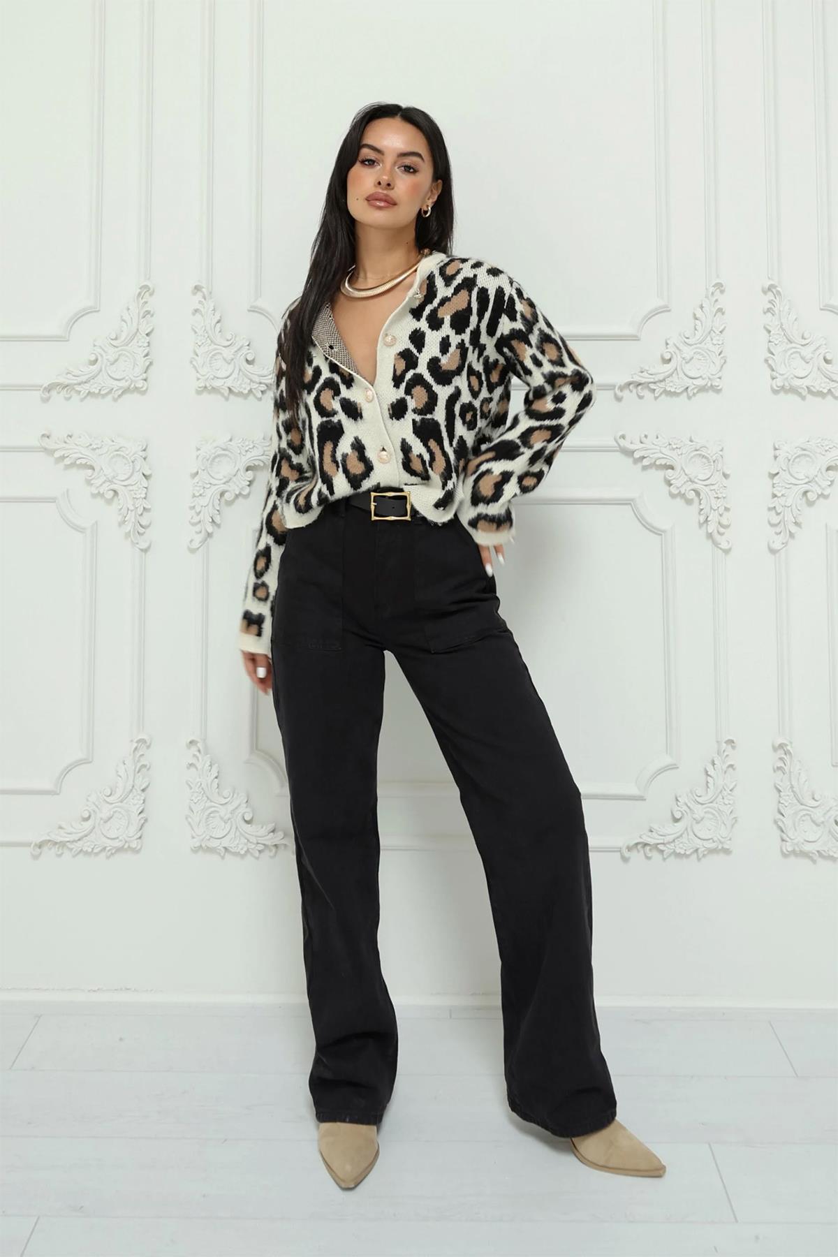 DORE DÜĞMELİ LEOPAR HIRKA SİYAH