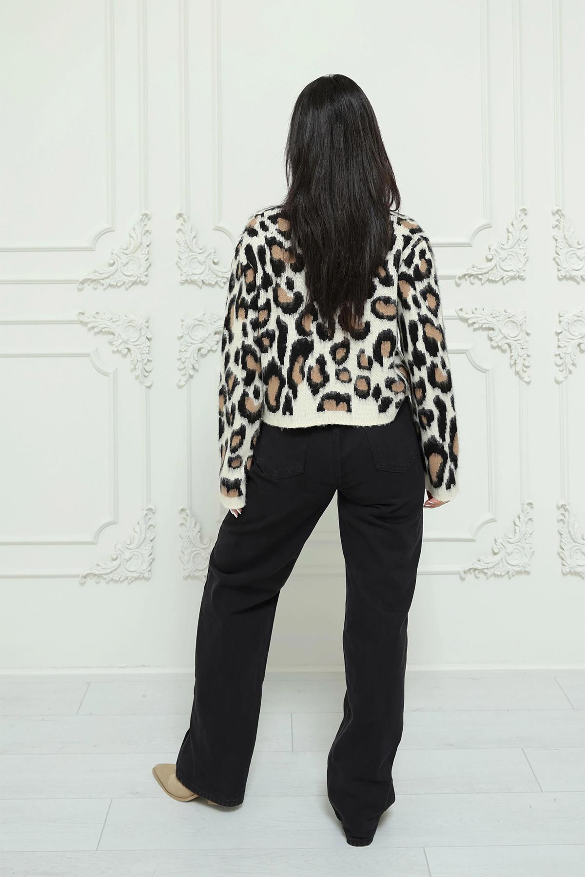 DORE DÜĞMELİ LEOPAR HIRKA SİYAH