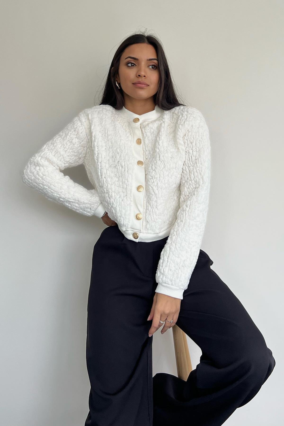 ПЛЮШОВЫЙ КАРДИГАН НА ПУГОВИЦАХ