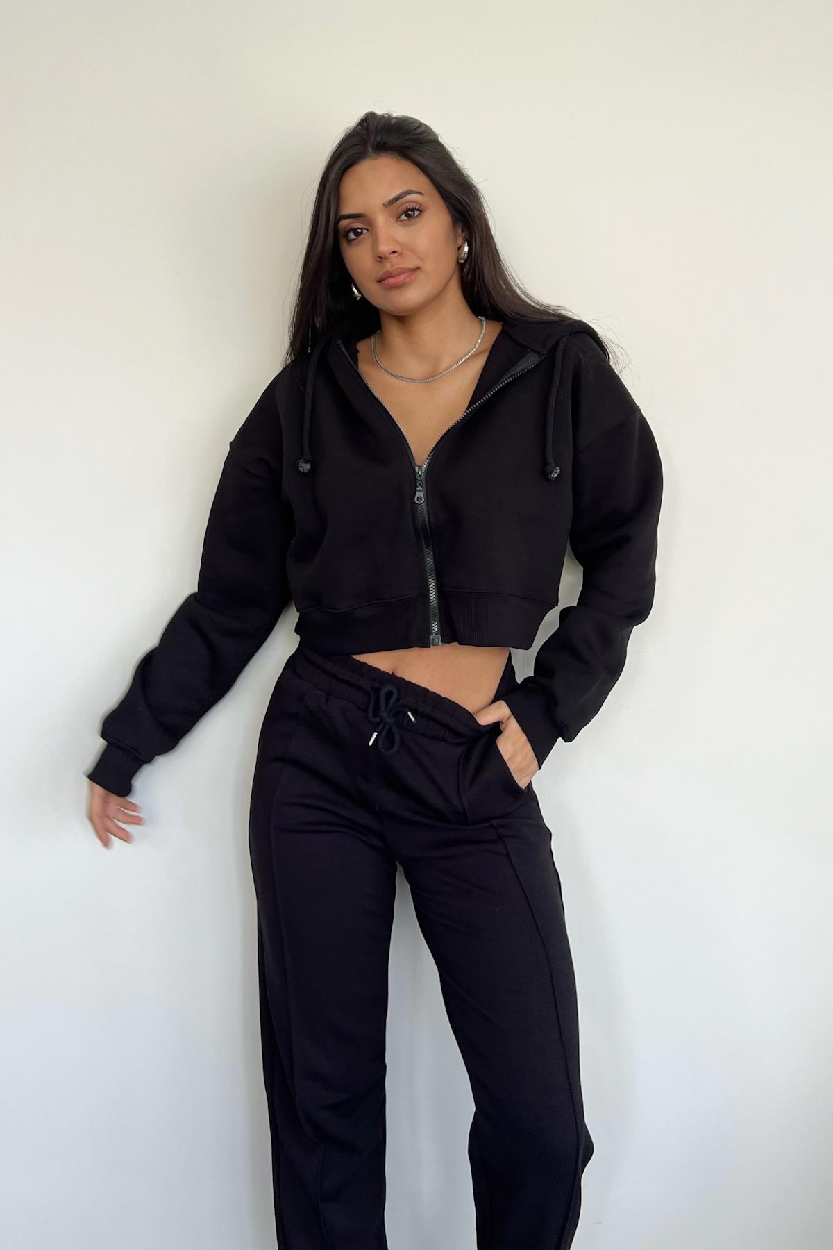 KURZER CROP-CARDIGAN MIT KAPUZE UND REISSVERSCHLUSS