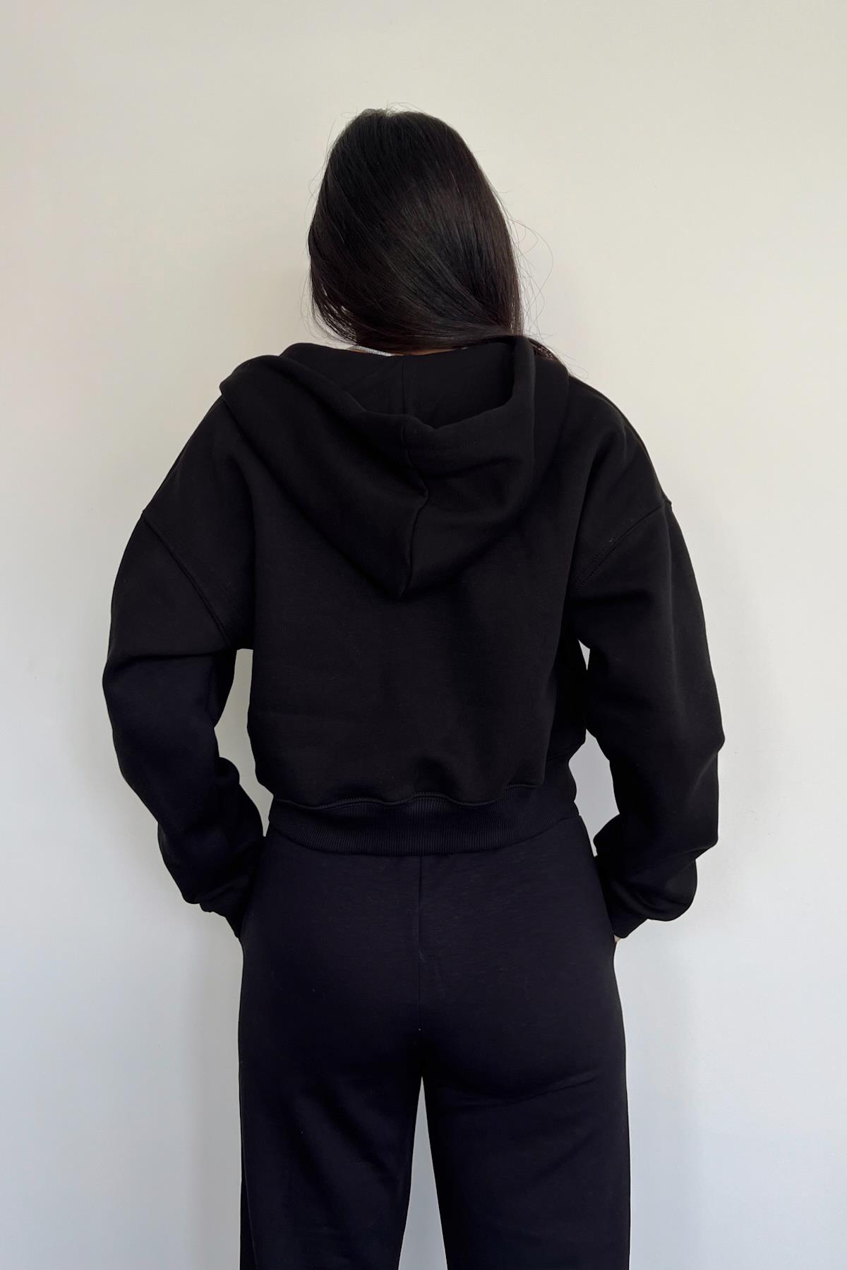 KURZER CROP-CARDIGAN MIT KAPUZE UND REISSVERSCHLUSS